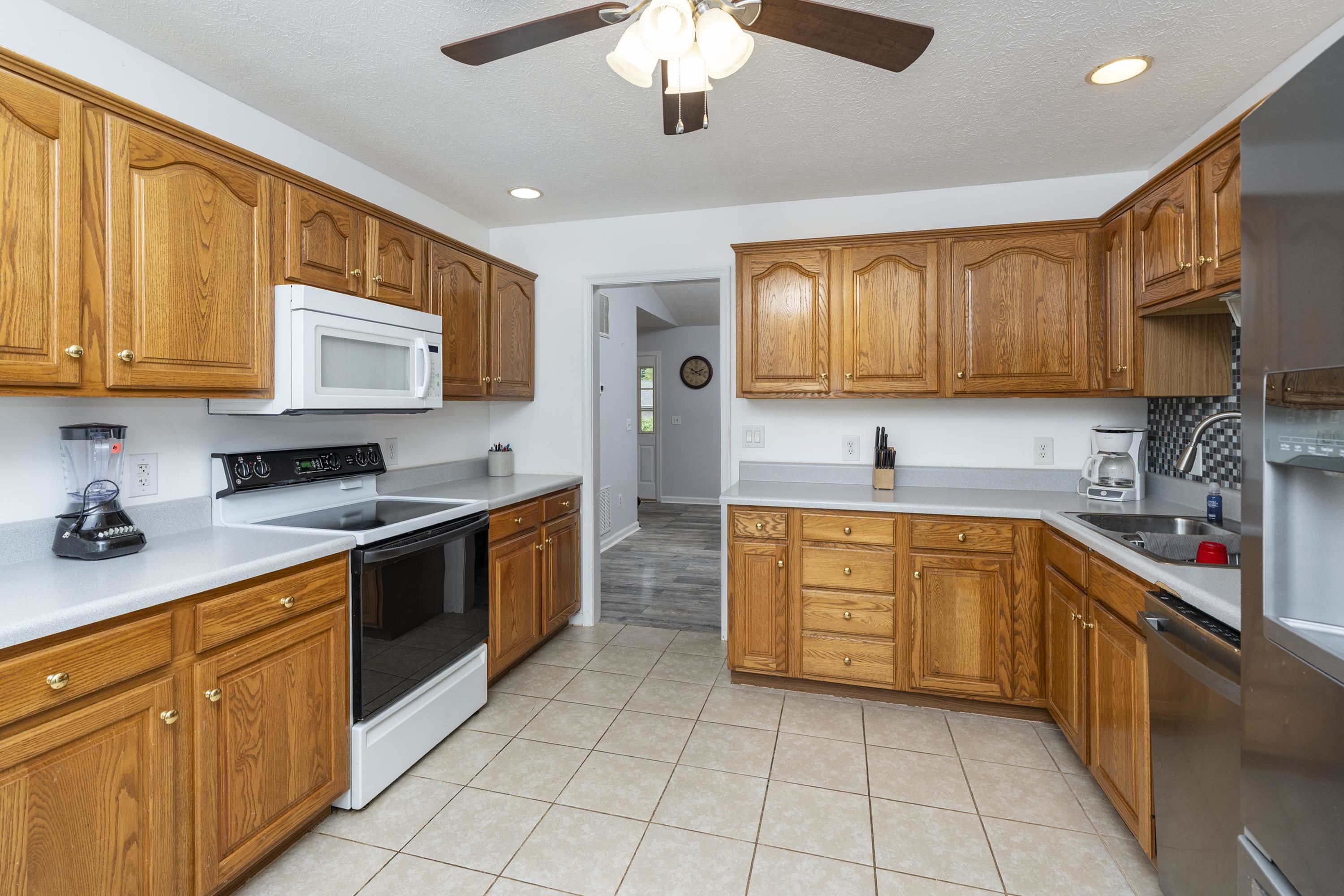 30 LOST POND CT, FISHERSVILLE, Virginia 22939, 3 Bedrooms Bedrooms, ,2 BathroomsBathrooms,Residential,30 LOST POND CT,681914 MLS # 681914 30 LOST POND CT, FISHERSVILLE, Virginia 22939, 3 Bedrooms Bedrooms, ,2 BathroomsBathrooms,Residential,30 LOST POND CT,681914 MLS # 681914