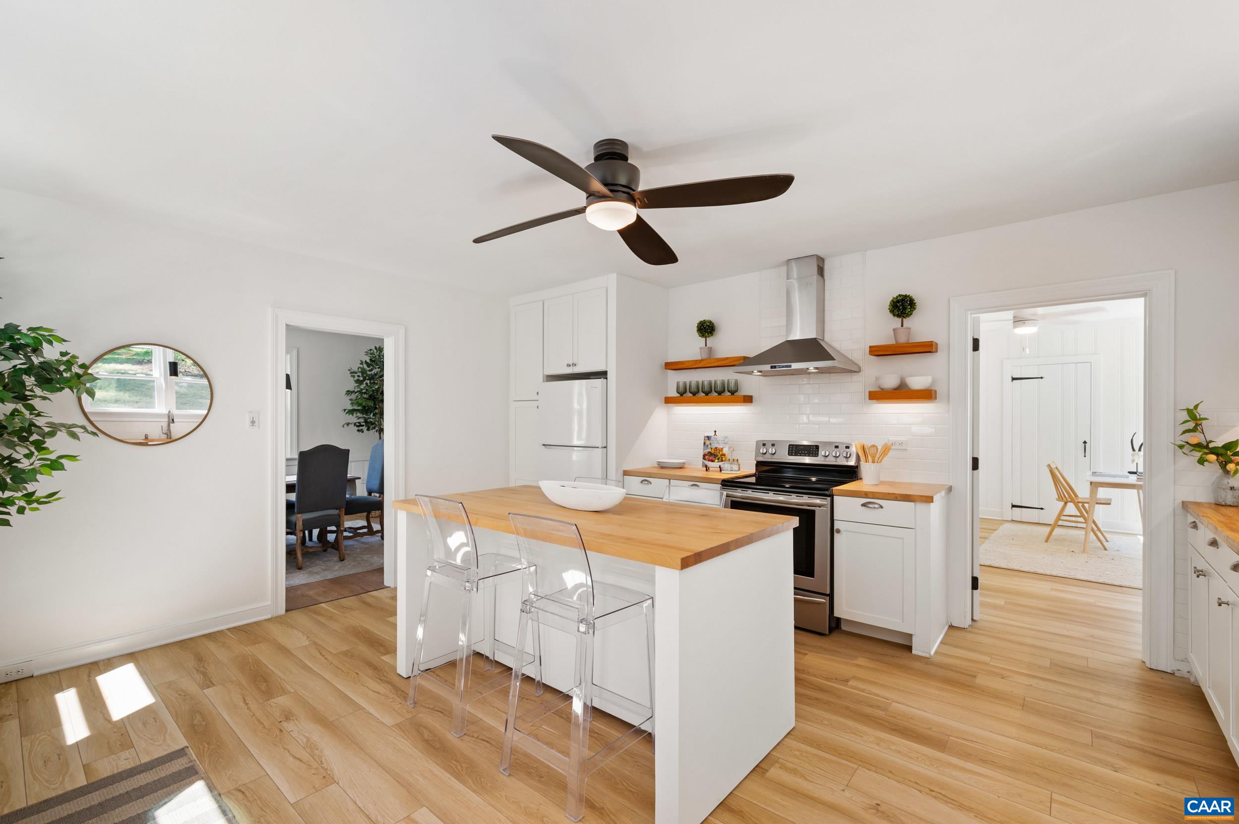 2073 ARROWHEAD VALLEY RD, CHARLOTTESVILLE, Virginia 22903, 2 Bedrooms Bedrooms, ,2 BathroomsBathrooms,Residential,2073 ARROWHEAD VALLEY RD,681915 MLS # 681915 2073 ARROWHEAD VALLEY RD, CHARLOTTESVILLE, Virginia 22903, 2 Bedrooms Bedrooms, ,2 BathroomsBathrooms,Residential,2073 ARROWHEAD VALLEY RD,681915 MLS # 681915