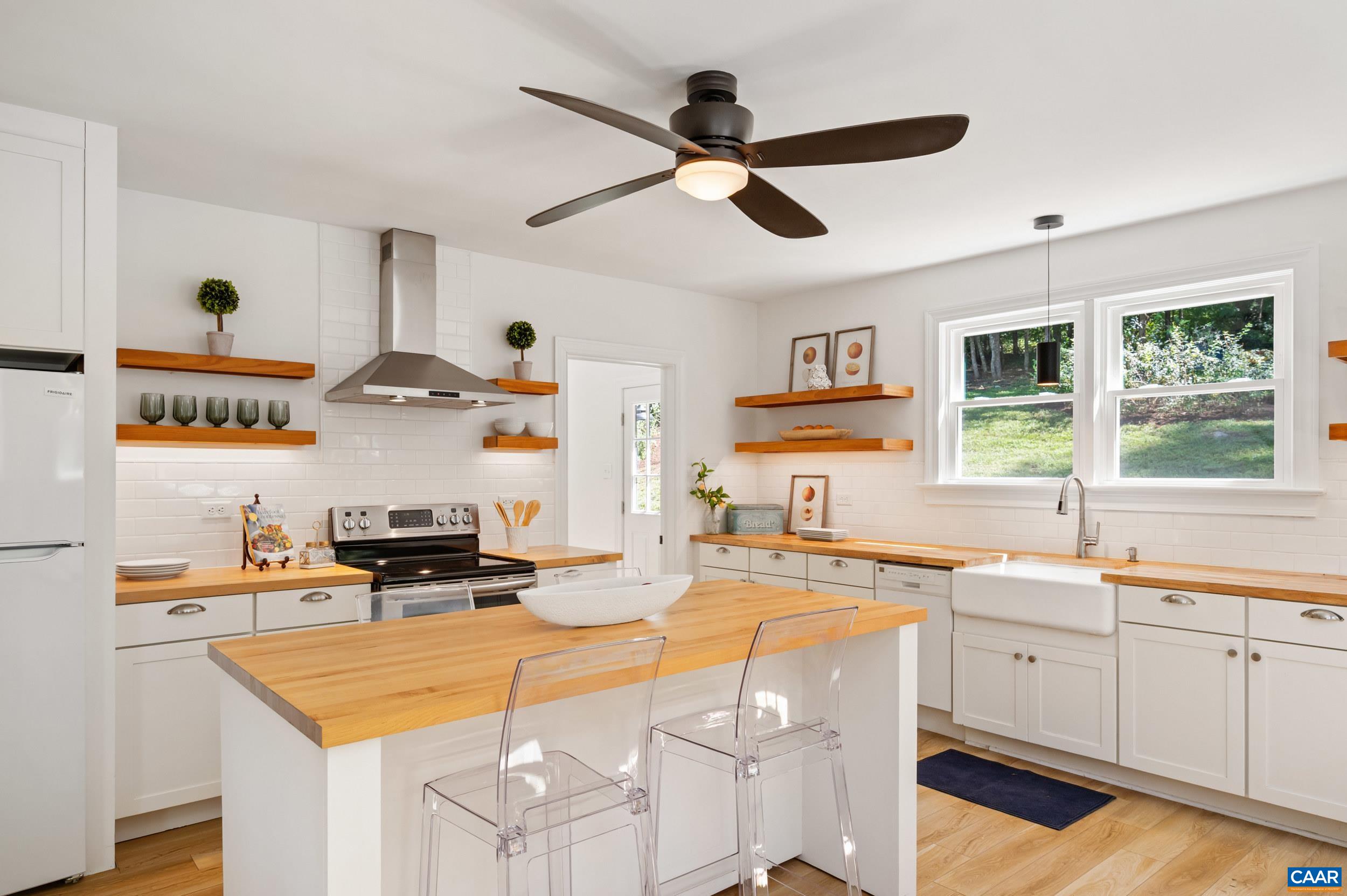 2073 ARROWHEAD VALLEY RD, CHARLOTTESVILLE, Virginia 22903, 2 Bedrooms Bedrooms, ,2 BathroomsBathrooms,Residential,2073 ARROWHEAD VALLEY RD,681915 MLS # 681915 2073 ARROWHEAD VALLEY RD, CHARLOTTESVILLE, Virginia 22903, 2 Bedrooms Bedrooms, ,2 BathroomsBathrooms,Residential,2073 ARROWHEAD VALLEY RD,681915 MLS # 681915