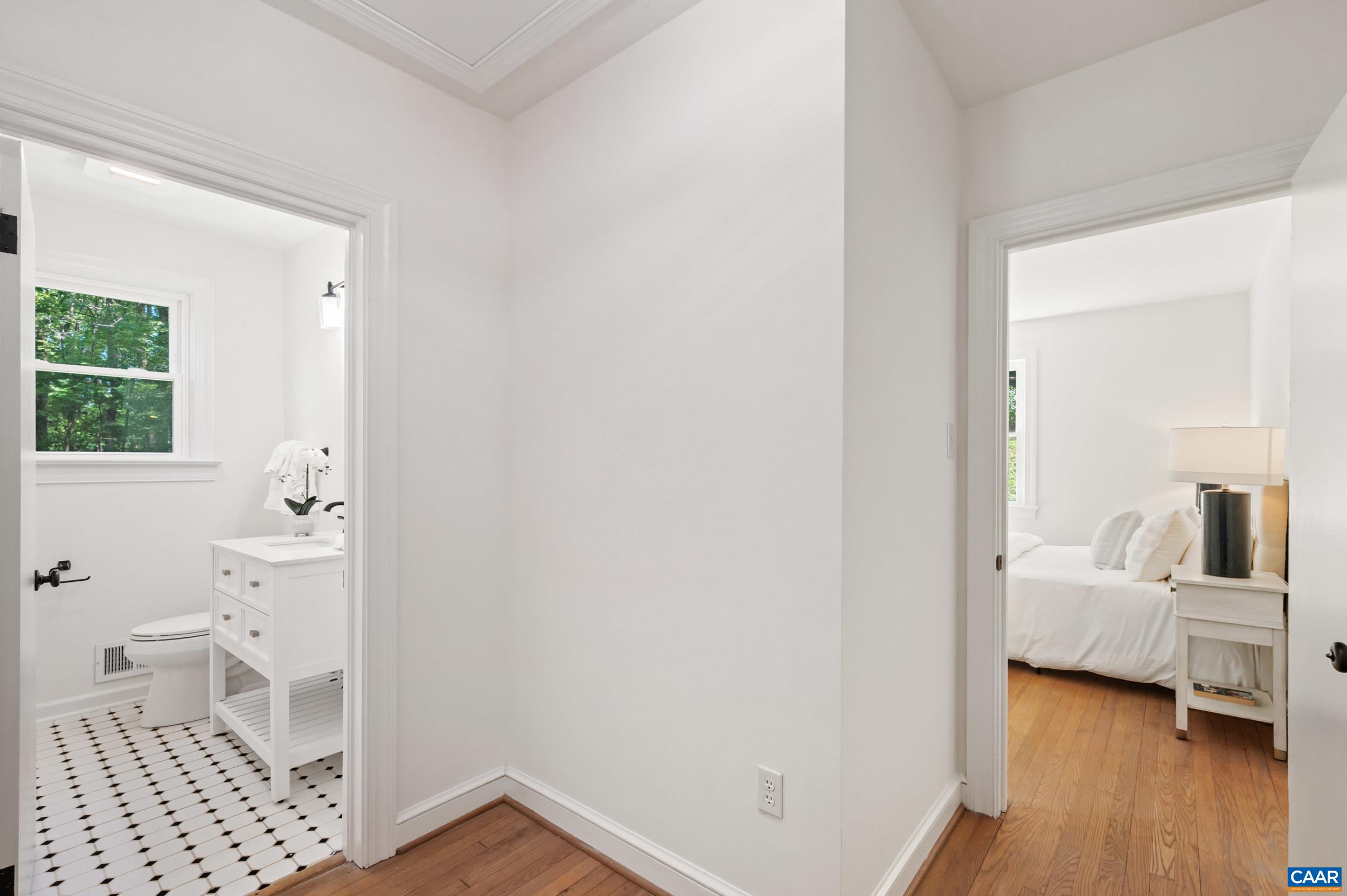 2073 ARROWHEAD VALLEY RD, CHARLOTTESVILLE, Virginia 22903, 2 Bedrooms Bedrooms, ,2 BathroomsBathrooms,Residential,2073 ARROWHEAD VALLEY RD,681915 MLS # 681915 2073 ARROWHEAD VALLEY RD, CHARLOTTESVILLE, Virginia 22903, 2 Bedrooms Bedrooms, ,2 BathroomsBathrooms,Residential,2073 ARROWHEAD VALLEY RD,681915 MLS # 681915
