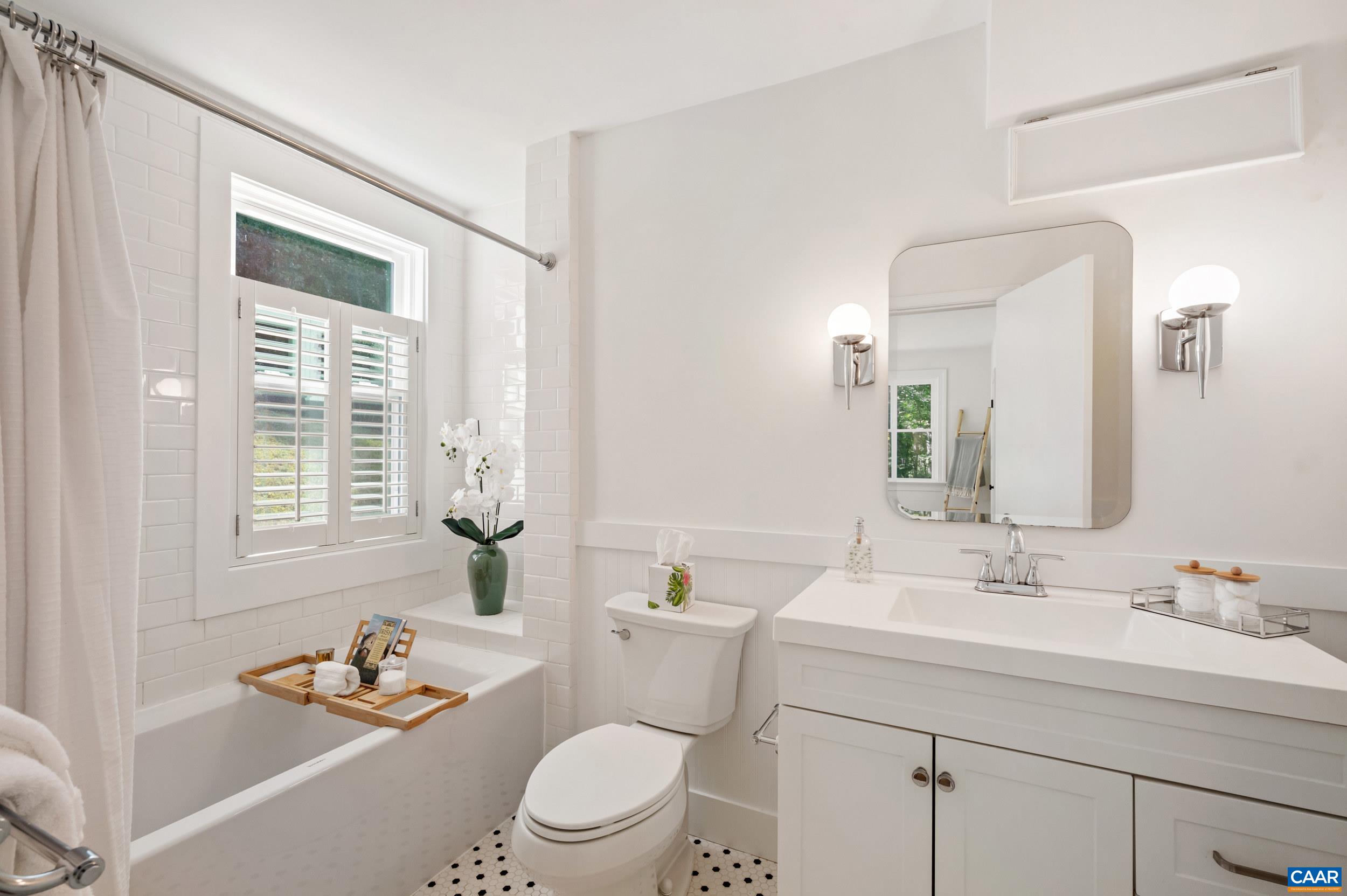 2073 ARROWHEAD VALLEY RD, CHARLOTTESVILLE, Virginia 22903, 2 Bedrooms Bedrooms, ,2 BathroomsBathrooms,Residential,2073 ARROWHEAD VALLEY RD,681915 MLS # 681915 2073 ARROWHEAD VALLEY RD, CHARLOTTESVILLE, Virginia 22903, 2 Bedrooms Bedrooms, ,2 BathroomsBathrooms,Residential,2073 ARROWHEAD VALLEY RD,681915 MLS # 681915