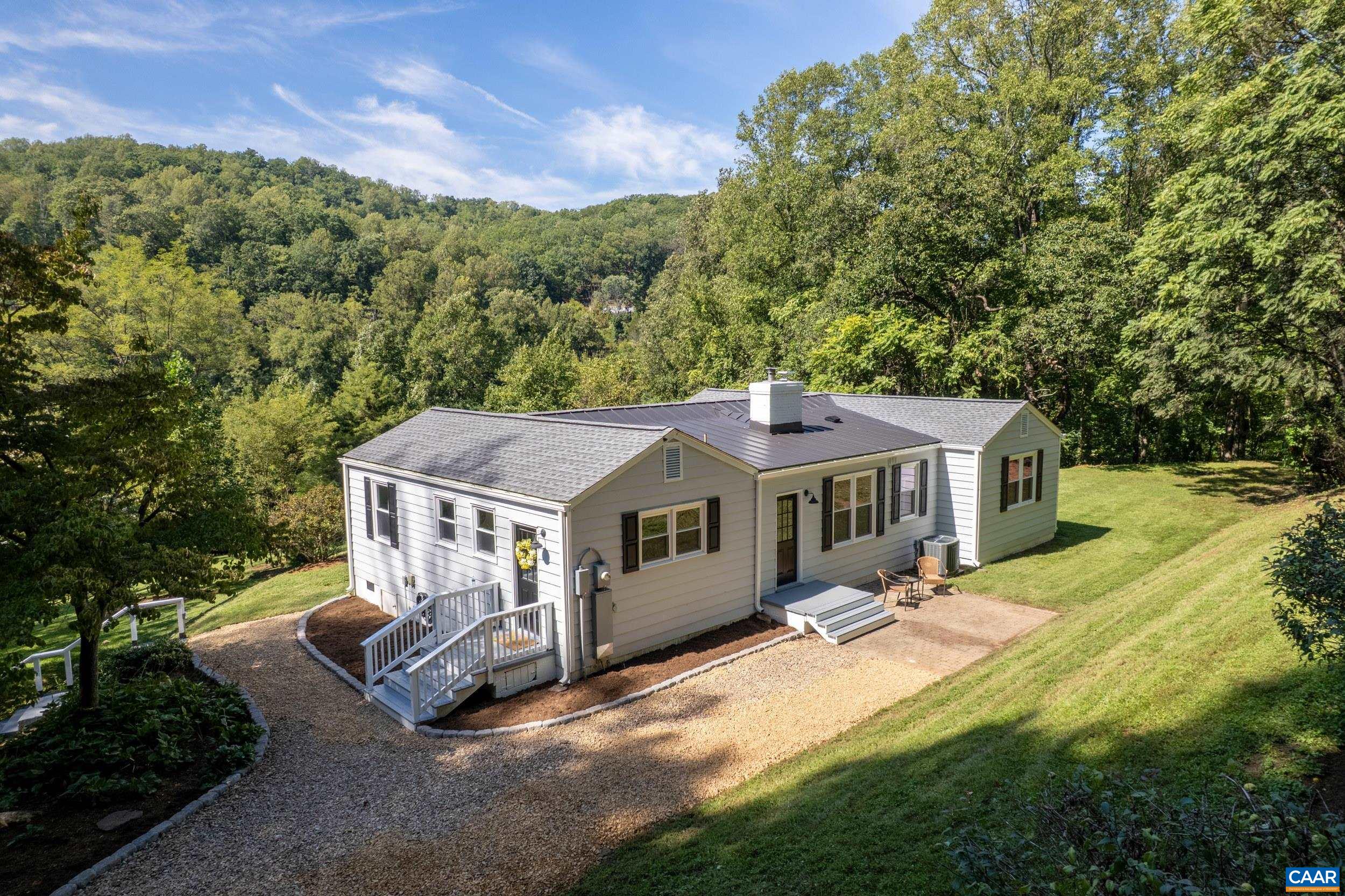 2073 ARROWHEAD VALLEY RD, CHARLOTTESVILLE, Virginia 22903, 2 Bedrooms Bedrooms, ,2 BathroomsBathrooms,Residential,2073 ARROWHEAD VALLEY RD,681915 MLS # 681915 2073 ARROWHEAD VALLEY RD, CHARLOTTESVILLE, Virginia 22903, 2 Bedrooms Bedrooms, ,2 BathroomsBathrooms,Residential,2073 ARROWHEAD VALLEY RD,681915 MLS # 681915