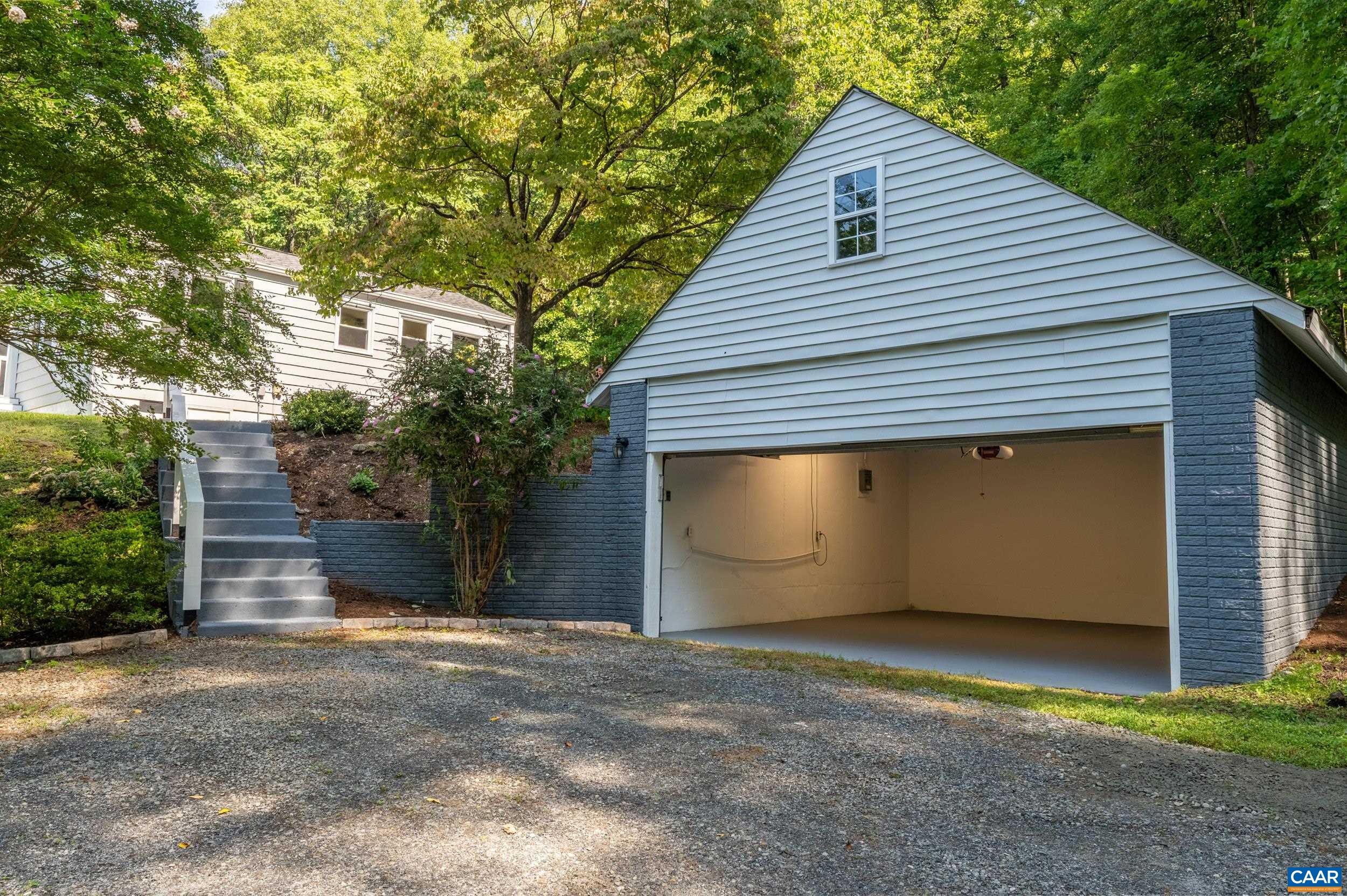 2073 ARROWHEAD VALLEY RD, CHARLOTTESVILLE, Virginia 22903, 2 Bedrooms Bedrooms, ,2 BathroomsBathrooms,Residential,2073 ARROWHEAD VALLEY RD,681915 MLS # 681915 2073 ARROWHEAD VALLEY RD, CHARLOTTESVILLE, Virginia 22903, 2 Bedrooms Bedrooms, ,2 BathroomsBathrooms,Residential,2073 ARROWHEAD VALLEY RD,681915 MLS # 681915