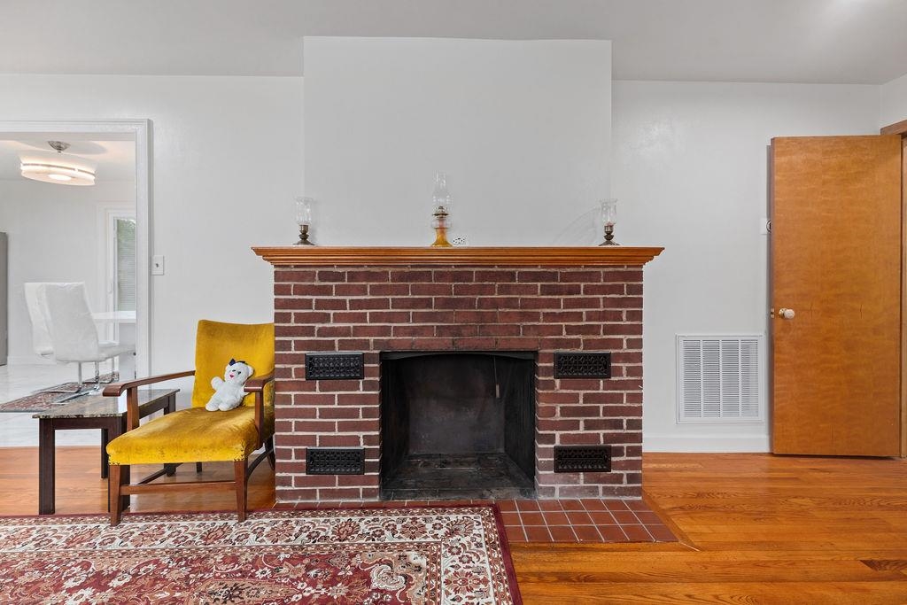82 PLEASANT HILL RD, HARRISONBURG, Virginia 22801, 3 Bedrooms Bedrooms, ,1 BathroomBathrooms,Residential,82 PLEASANT HILL RD,681918 MLS # 681918 82 PLEASANT HILL RD, HARRISONBURG, Virginia 22801, 3 Bedrooms Bedrooms, ,1 BathroomBathrooms,Residential,82 PLEASANT HILL RD,681918 MLS # 681918