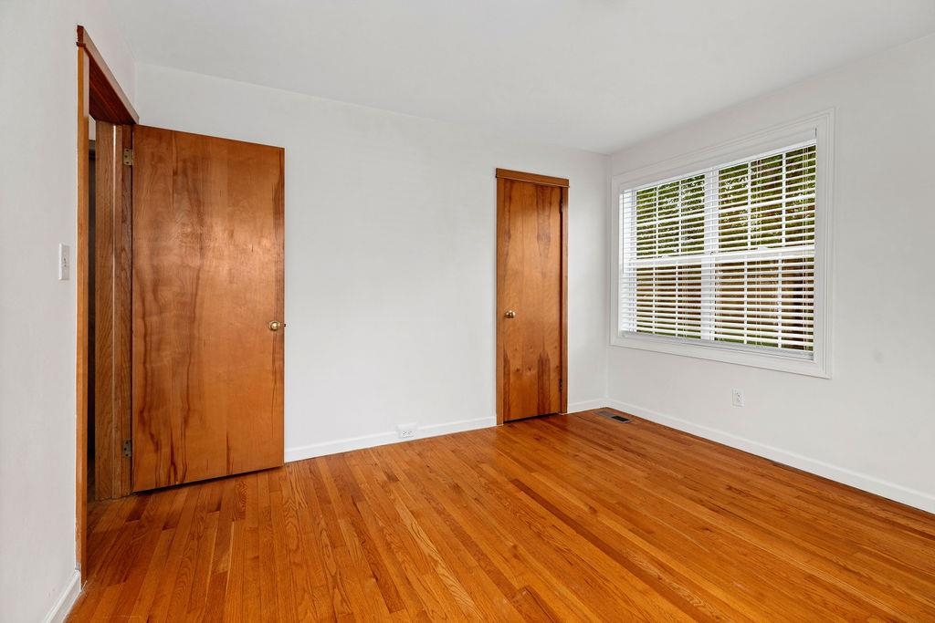 82 PLEASANT HILL RD, HARRISONBURG, Virginia 22801, 3 Bedrooms Bedrooms, ,1 BathroomBathrooms,Residential,82 PLEASANT HILL RD,681918 MLS # 681918 82 PLEASANT HILL RD, HARRISONBURG, Virginia 22801, 3 Bedrooms Bedrooms, ,1 BathroomBathrooms,Residential,82 PLEASANT HILL RD,681918 MLS # 681918