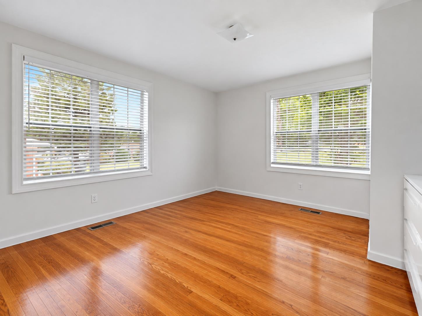 82 PLEASANT HILL RD, HARRISONBURG, Virginia 22801, 3 Bedrooms Bedrooms, ,1 BathroomBathrooms,Residential,82 PLEASANT HILL RD,681918 MLS # 681918 82 PLEASANT HILL RD, HARRISONBURG, Virginia 22801, 3 Bedrooms Bedrooms, ,1 BathroomBathrooms,Residential,82 PLEASANT HILL RD,681918 MLS # 681918