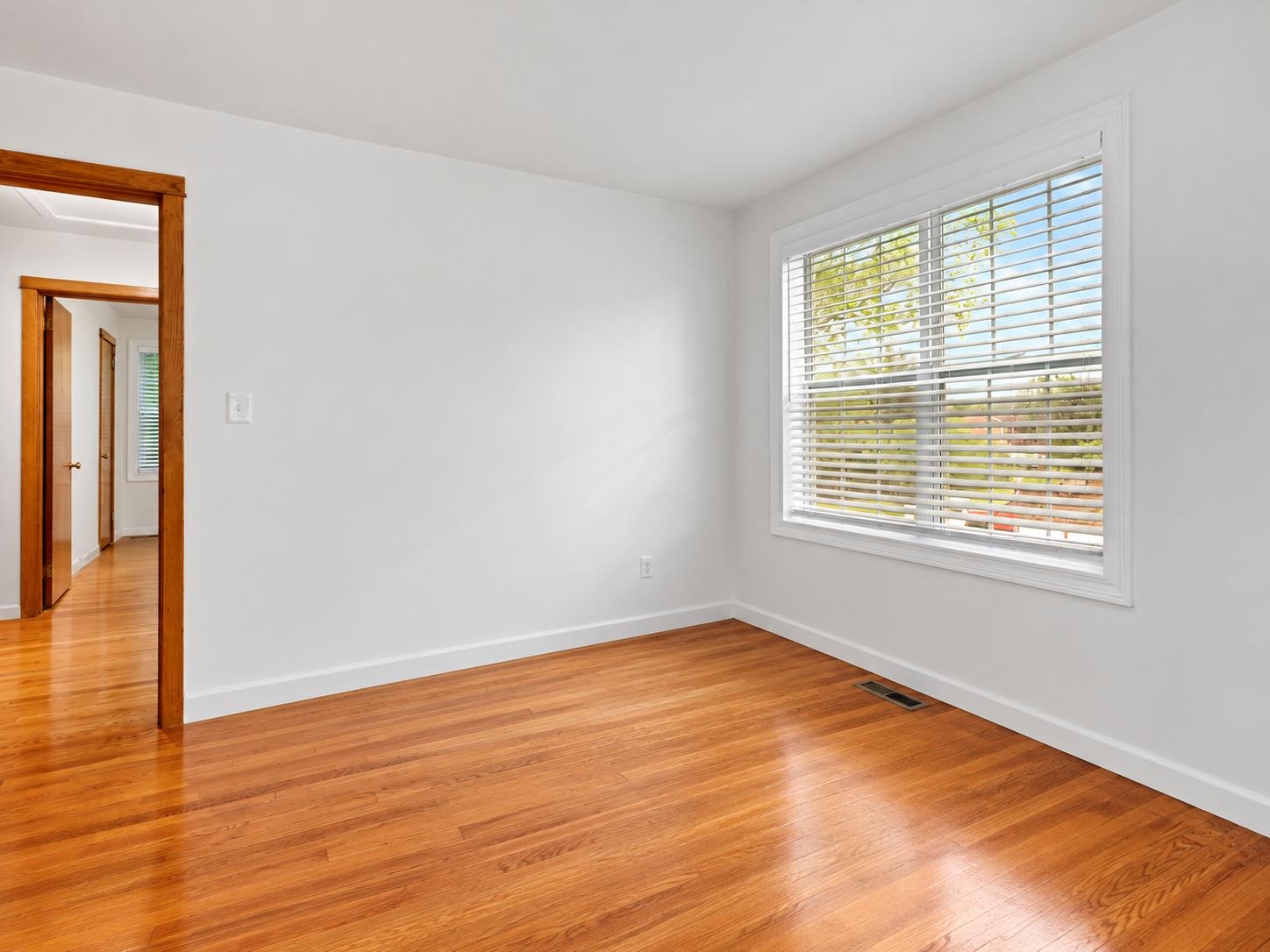 82 PLEASANT HILL RD, HARRISONBURG, Virginia 22801, 3 Bedrooms Bedrooms, ,1 BathroomBathrooms,Residential,82 PLEASANT HILL RD,681918 MLS # 681918 82 PLEASANT HILL RD, HARRISONBURG, Virginia 22801, 3 Bedrooms Bedrooms, ,1 BathroomBathrooms,Residential,82 PLEASANT HILL RD,681918 MLS # 681918