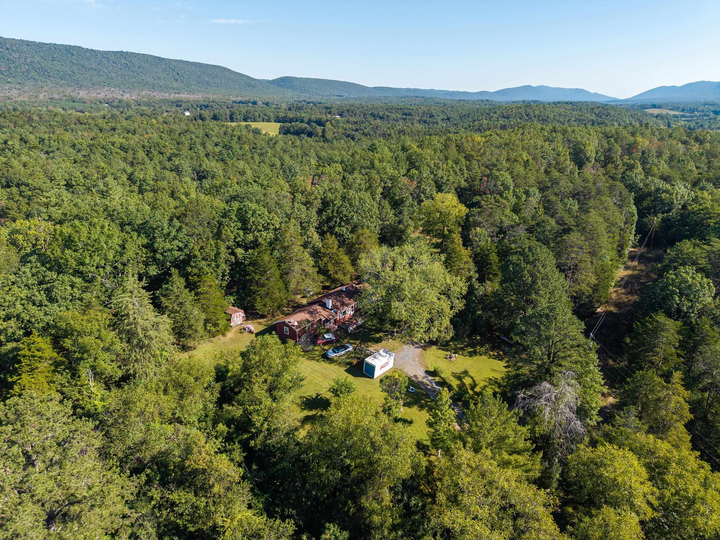 126 KINGS ACRE LN, FORT VALLEY, Virginia 22652, 3 Bedrooms Bedrooms, ,1 BathroomBathrooms,Residential,126 KINGS ACRE LN,681919 MLS # 681919