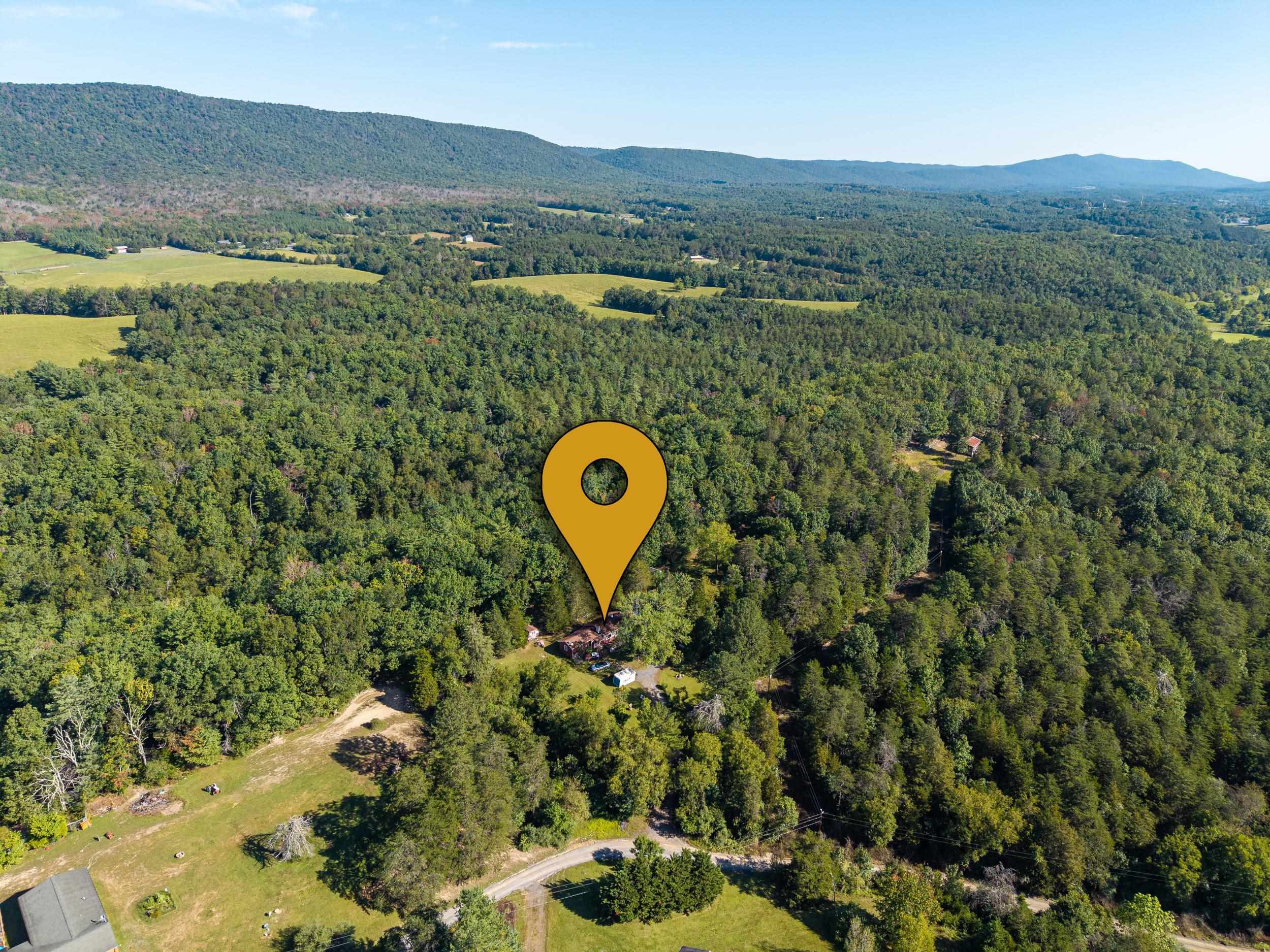126 KINGS ACRE LN, FORT VALLEY, Virginia 22652, 3 Bedrooms Bedrooms, ,1 BathroomBathrooms,Residential,126 KINGS ACRE LN,681919 MLS # 681919