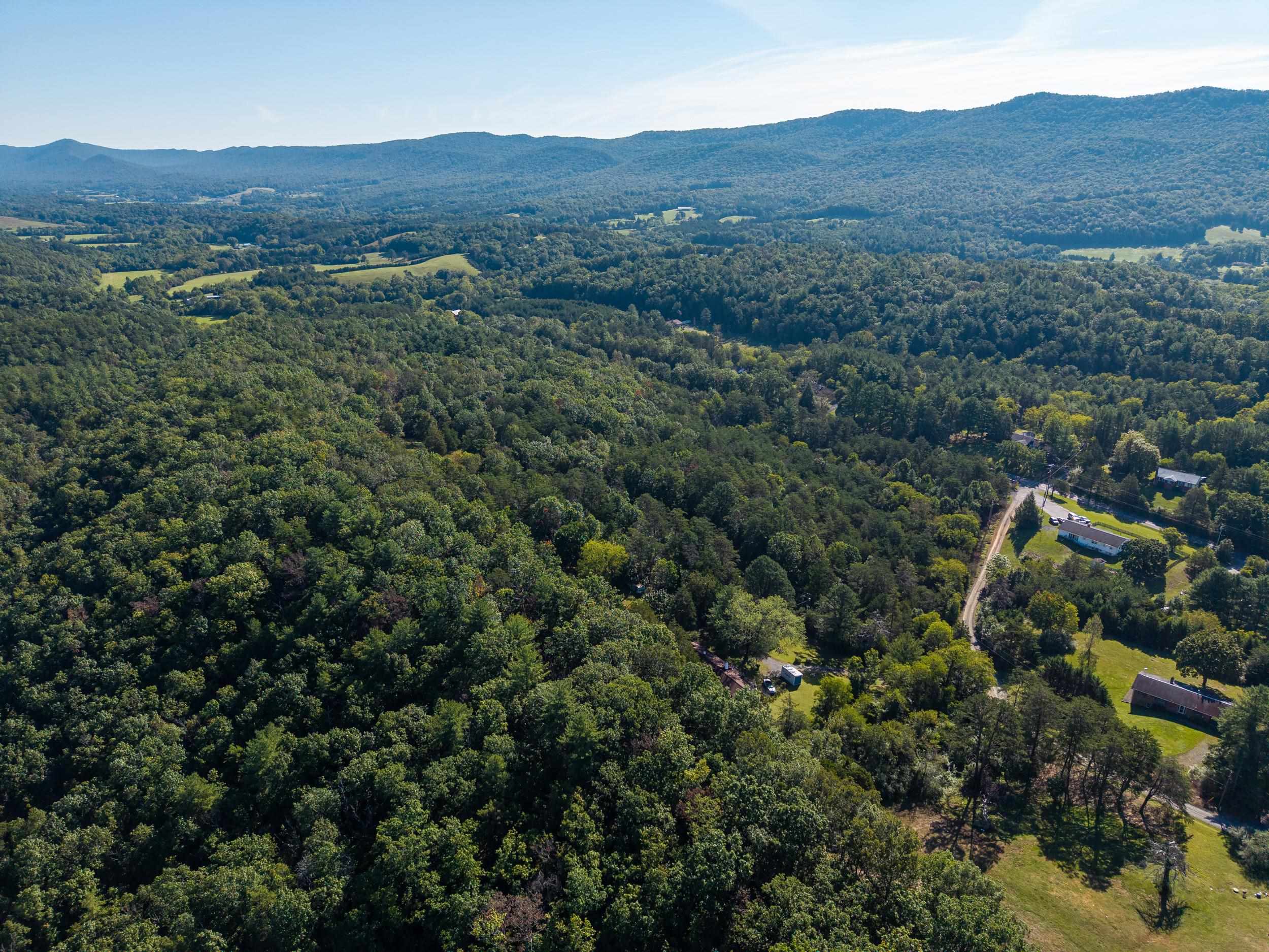 126 KINGS ACRE LN, FORT VALLEY, Virginia 22652, 3 Bedrooms Bedrooms, ,1 BathroomBathrooms,Residential,126 KINGS ACRE LN,681919 MLS # 681919