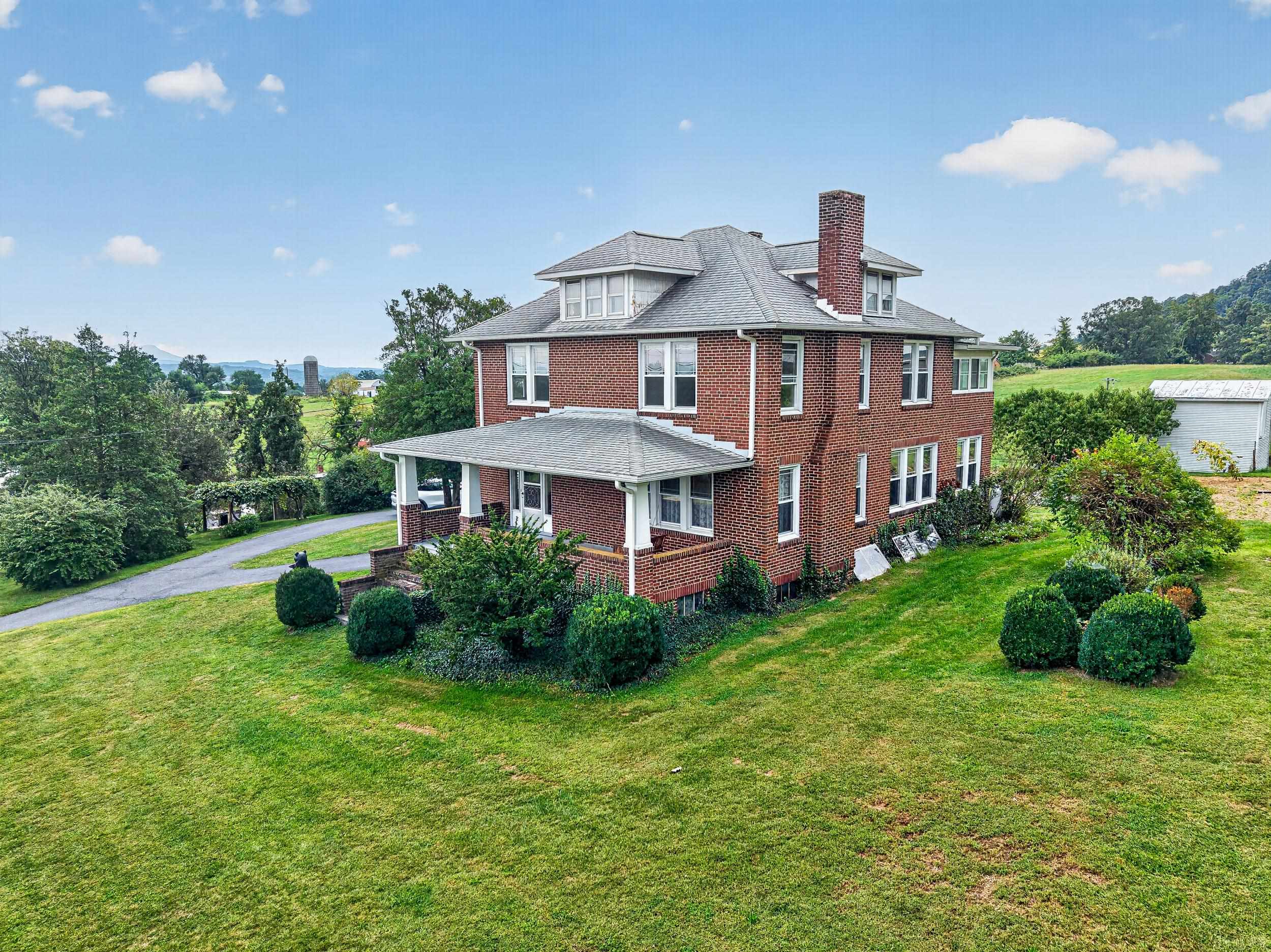 4625 RAWLEY PIKE, ROCKINGHAM, Virginia 22801, 4 Bedrooms Bedrooms, ,1 BathroomBathrooms,Residential,4625 RAWLEY PIKE,681924 MLS # 681924 4625 RAWLEY PIKE, ROCKINGHAM, Virginia 22801, 4 Bedrooms Bedrooms, ,1 BathroomBathrooms,Residential,4625 RAWLEY PIKE,681924 MLS # 681924