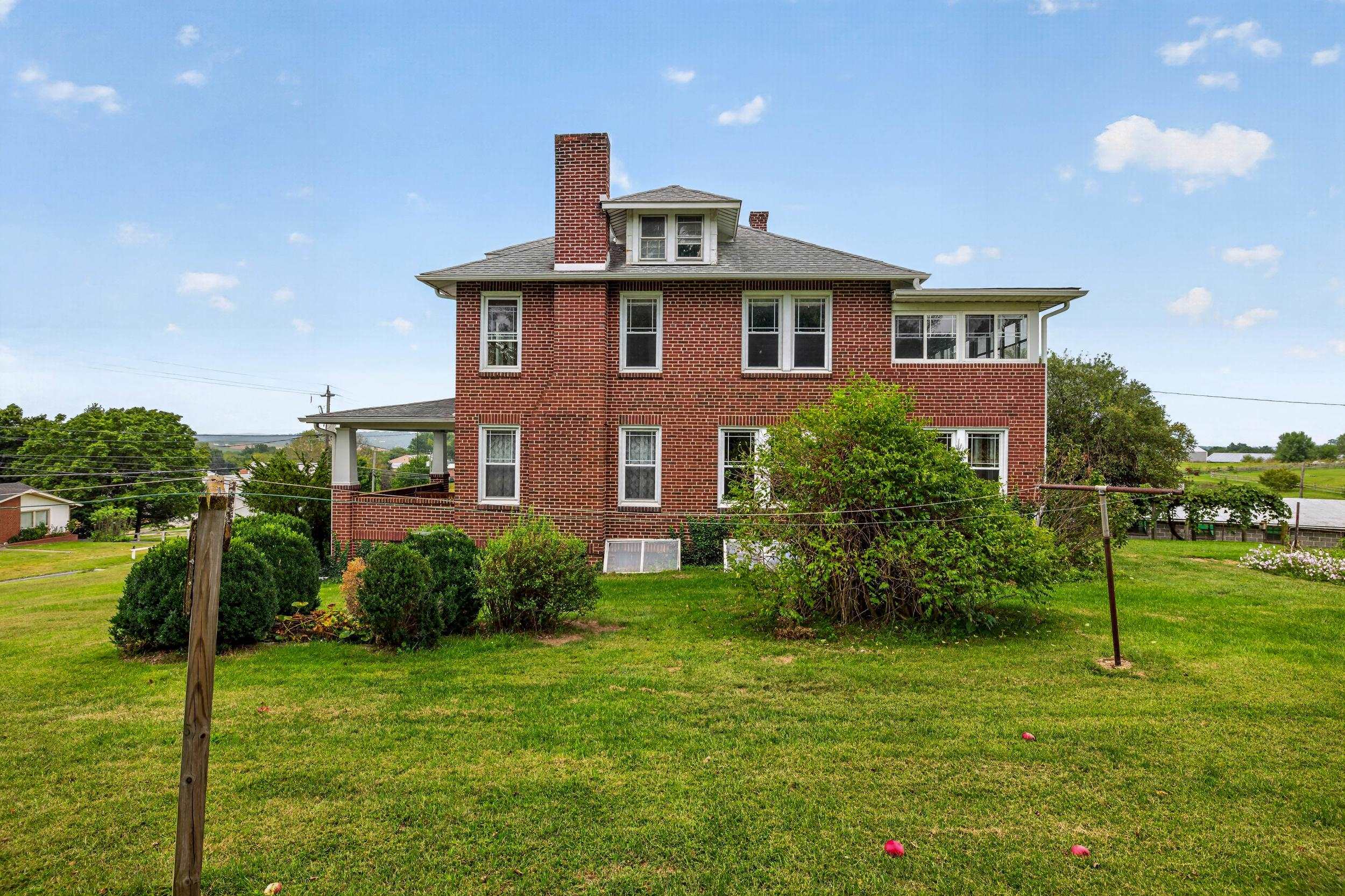 4625 RAWLEY PIKE, ROCKINGHAM, Virginia 22801, 4 Bedrooms Bedrooms, ,1 BathroomBathrooms,Residential,4625 RAWLEY PIKE,681924 MLS # 681924 4625 RAWLEY PIKE, ROCKINGHAM, Virginia 22801, 4 Bedrooms Bedrooms, ,1 BathroomBathrooms,Residential,4625 RAWLEY PIKE,681924 MLS # 681924