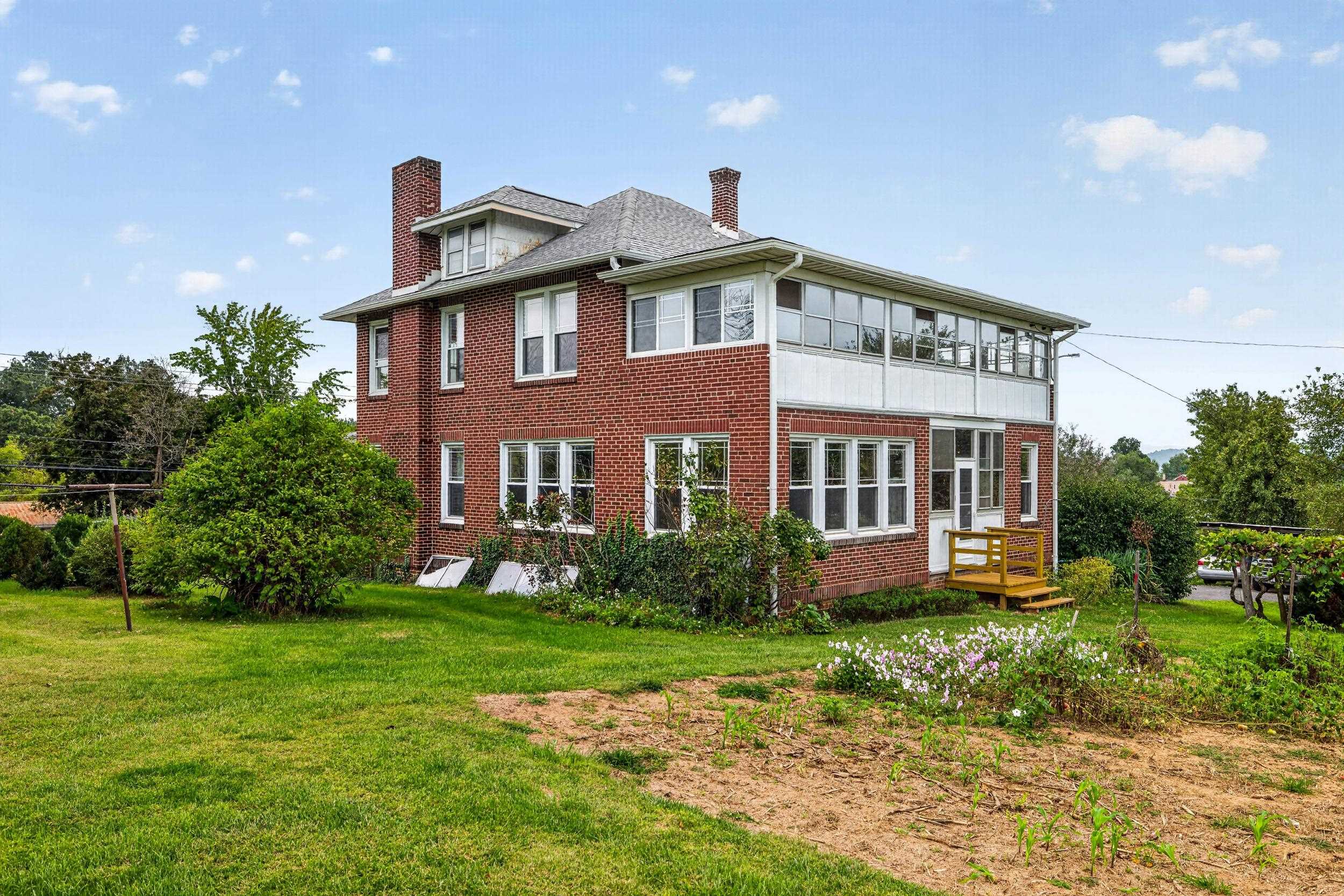 4625 RAWLEY PIKE, ROCKINGHAM, Virginia 22801, 4 Bedrooms Bedrooms, ,1 BathroomBathrooms,Residential,4625 RAWLEY PIKE,681924 MLS # 681924 4625 RAWLEY PIKE, ROCKINGHAM, Virginia 22801, 4 Bedrooms Bedrooms, ,1 BathroomBathrooms,Residential,4625 RAWLEY PIKE,681924 MLS # 681924