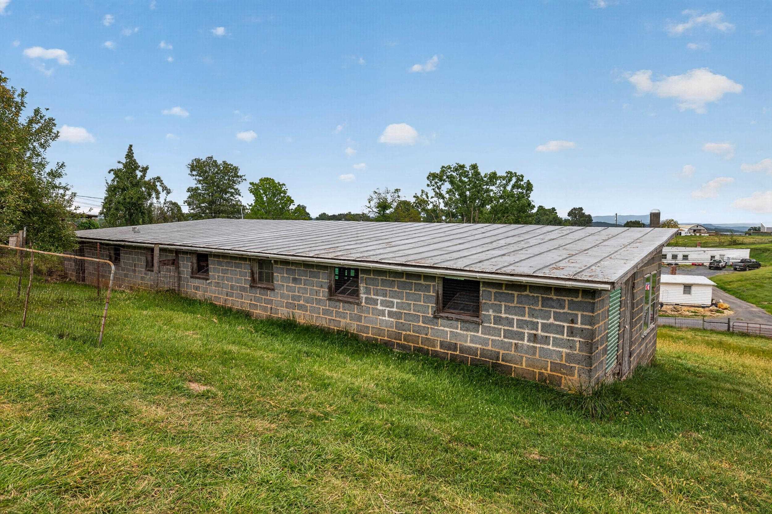 4625 RAWLEY PIKE, ROCKINGHAM, Virginia 22801, 4 Bedrooms Bedrooms, ,1 BathroomBathrooms,Residential,4625 RAWLEY PIKE,681924 MLS # 681924 4625 RAWLEY PIKE, ROCKINGHAM, Virginia 22801, 4 Bedrooms Bedrooms, ,1 BathroomBathrooms,Residential,4625 RAWLEY PIKE,681924 MLS # 681924