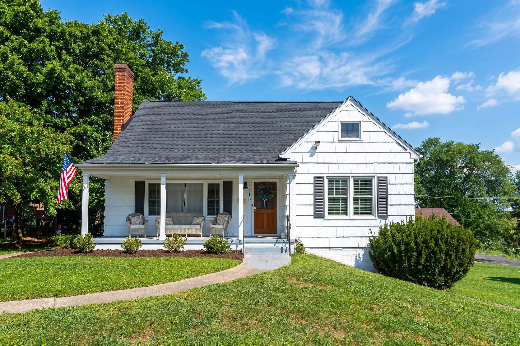 415 CHERRY AVE, WAYNESBORO, Virginia 22980, ,Residential,415 CHERRY AVE,681936 MLS # 681936 415 CHERRY AVE, WAYNESBORO, Virginia 22980, ,Residential,415 CHERRY AVE,681936 MLS # 681936