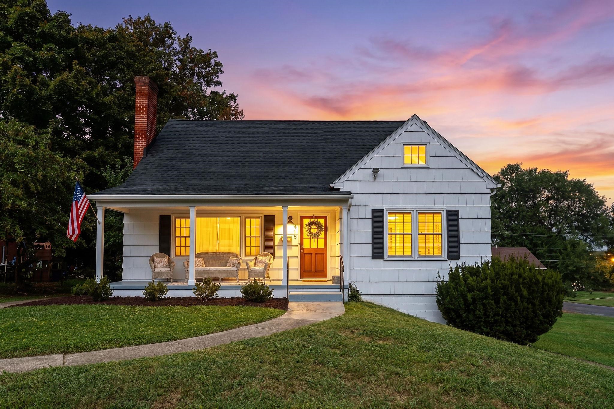 415 CHERRY AVE, WAYNESBORO, Virginia 22980, ,Residential,415 CHERRY AVE,681936 MLS # 681936 415 CHERRY AVE, WAYNESBORO, Virginia 22980, ,Residential,415 CHERRY AVE,681936 MLS # 681936