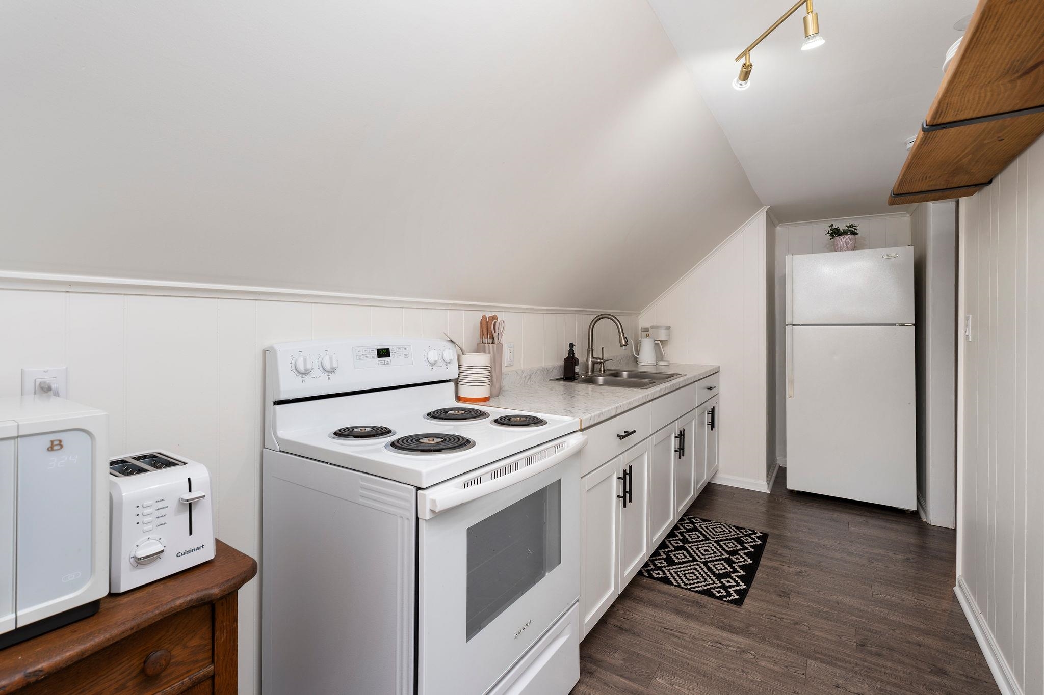 415 CHERRY AVE, WAYNESBORO, Virginia 22980, ,Residential,415 CHERRY AVE,681936 MLS # 681936 415 CHERRY AVE, WAYNESBORO, Virginia 22980, ,Residential,415 CHERRY AVE,681936 MLS # 681936