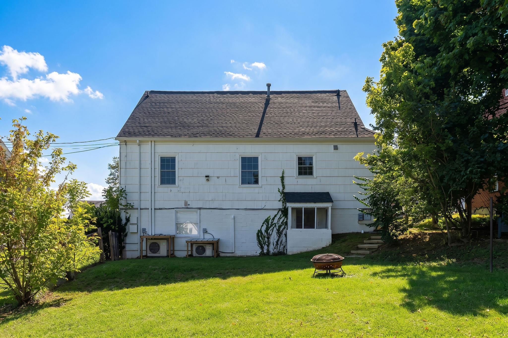 415 CHERRY AVE, WAYNESBORO, Virginia 22980, ,Residential,415 CHERRY AVE,681936 MLS # 681936 415 CHERRY AVE, WAYNESBORO, Virginia 22980, ,Residential,415 CHERRY AVE,681936 MLS # 681936