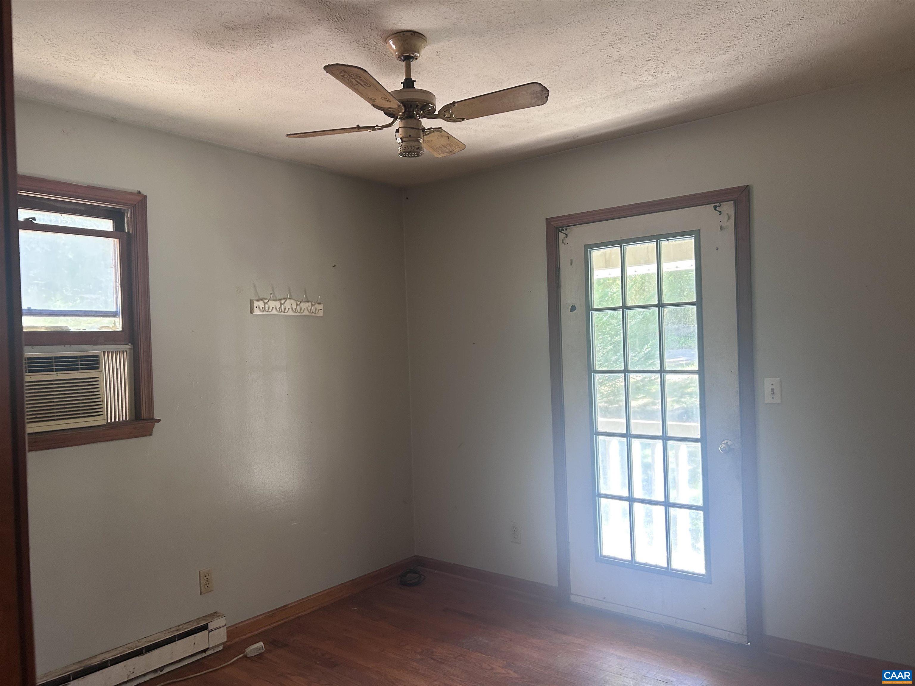 301 DULANEY MOUNTAIN RD, MADISON, Virginia 22727, 3 Bedrooms Bedrooms, ,2 BathroomsBathrooms,Residential,301 DULANEY MOUNTAIN RD,681856 MLS # 681856 301 DULANEY MOUNTAIN RD, MADISON, Virginia 22727, 3 Bedrooms Bedrooms, ,2 BathroomsBathrooms,Residential,301 DULANEY MOUNTAIN RD,681856 MLS # 681856