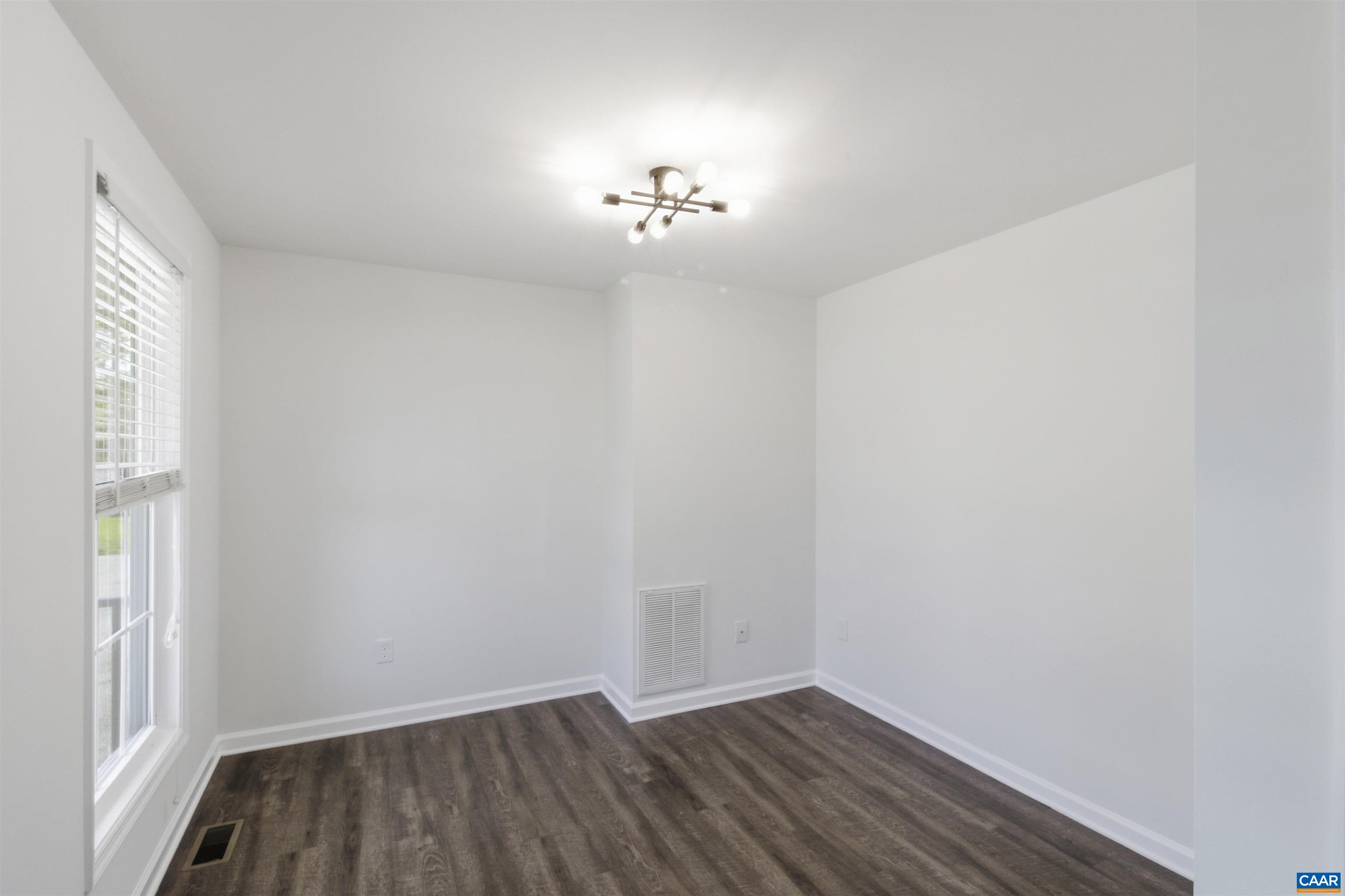 386 ROSEWOOD DR, SCOTTSVILLE, Virginia 24590, 4 Bedrooms Bedrooms, ,2 BathroomsBathrooms,Residential,386 ROSEWOOD DR,681866 MLS # 681866 386 ROSEWOOD DR, SCOTTSVILLE, Virginia 24590, 4 Bedrooms Bedrooms, ,2 BathroomsBathrooms,Residential,386 ROSEWOOD DR,681866 MLS # 681866