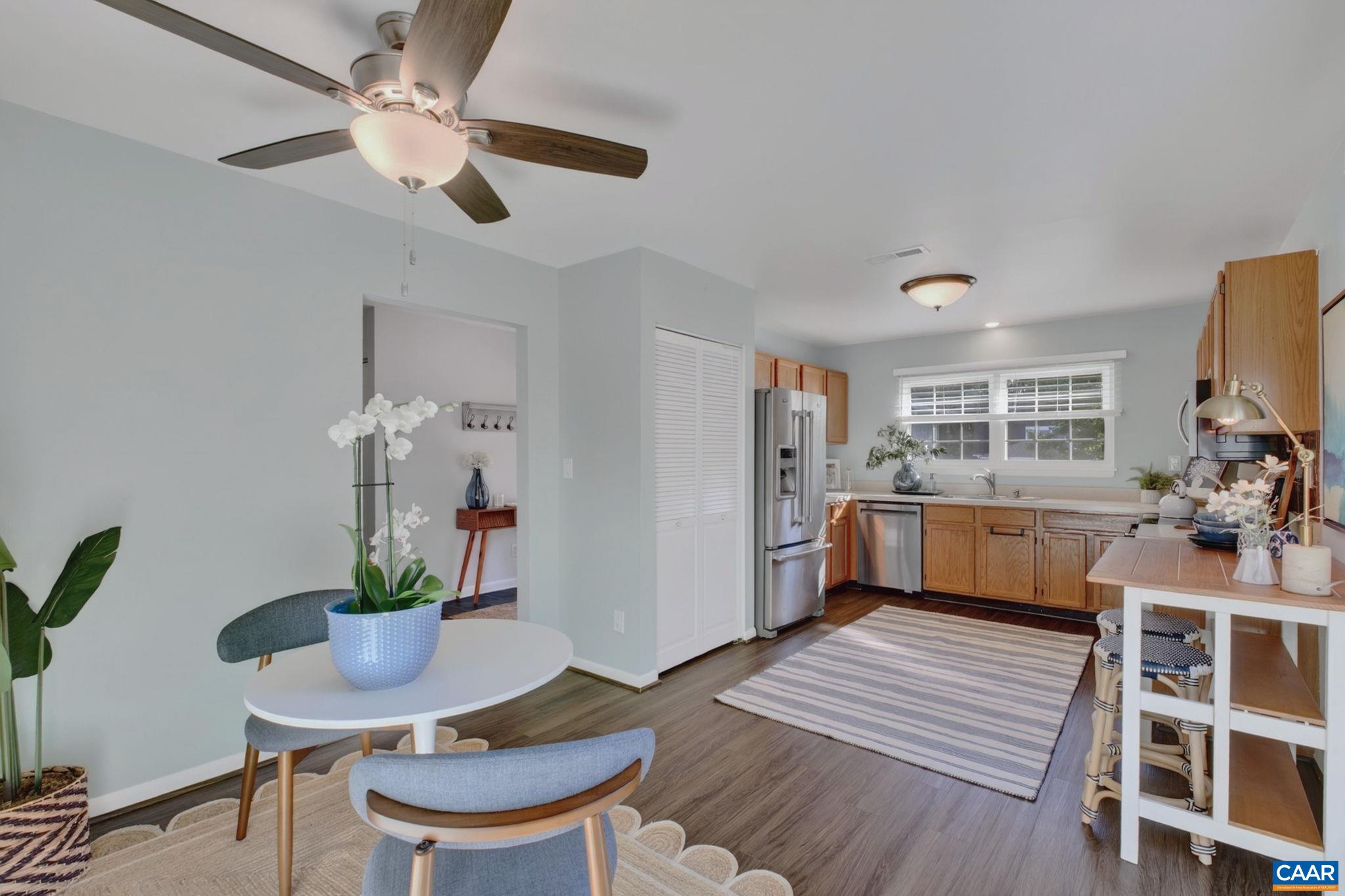 262 LAKEVIEW DR, CHARLOTTESVILLE, Virginia 22901, 3 Bedrooms Bedrooms, ,2 BathroomsBathrooms,Residential,262 LAKEVIEW DR,681893 MLS # 681893 262 LAKEVIEW DR, CHARLOTTESVILLE, Virginia 22901, 3 Bedrooms Bedrooms, ,2 BathroomsBathrooms,Residential,262 LAKEVIEW DR,681893 MLS # 681893