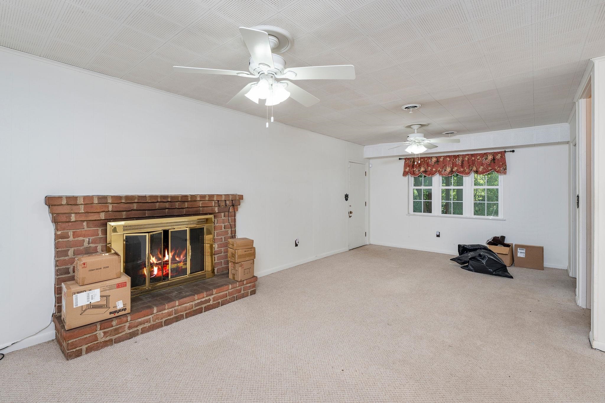 105 WOODLAND DR, STAUNTON, Virginia 24401, 3 Bedrooms Bedrooms, ,2 BathroomsBathrooms,Residential,105 WOODLAND DR,681930 MLS # 681930 105 WOODLAND DR, STAUNTON, Virginia 24401, 3 Bedrooms Bedrooms, ,2 BathroomsBathrooms,Residential,105 WOODLAND DR,681930 MLS # 681930