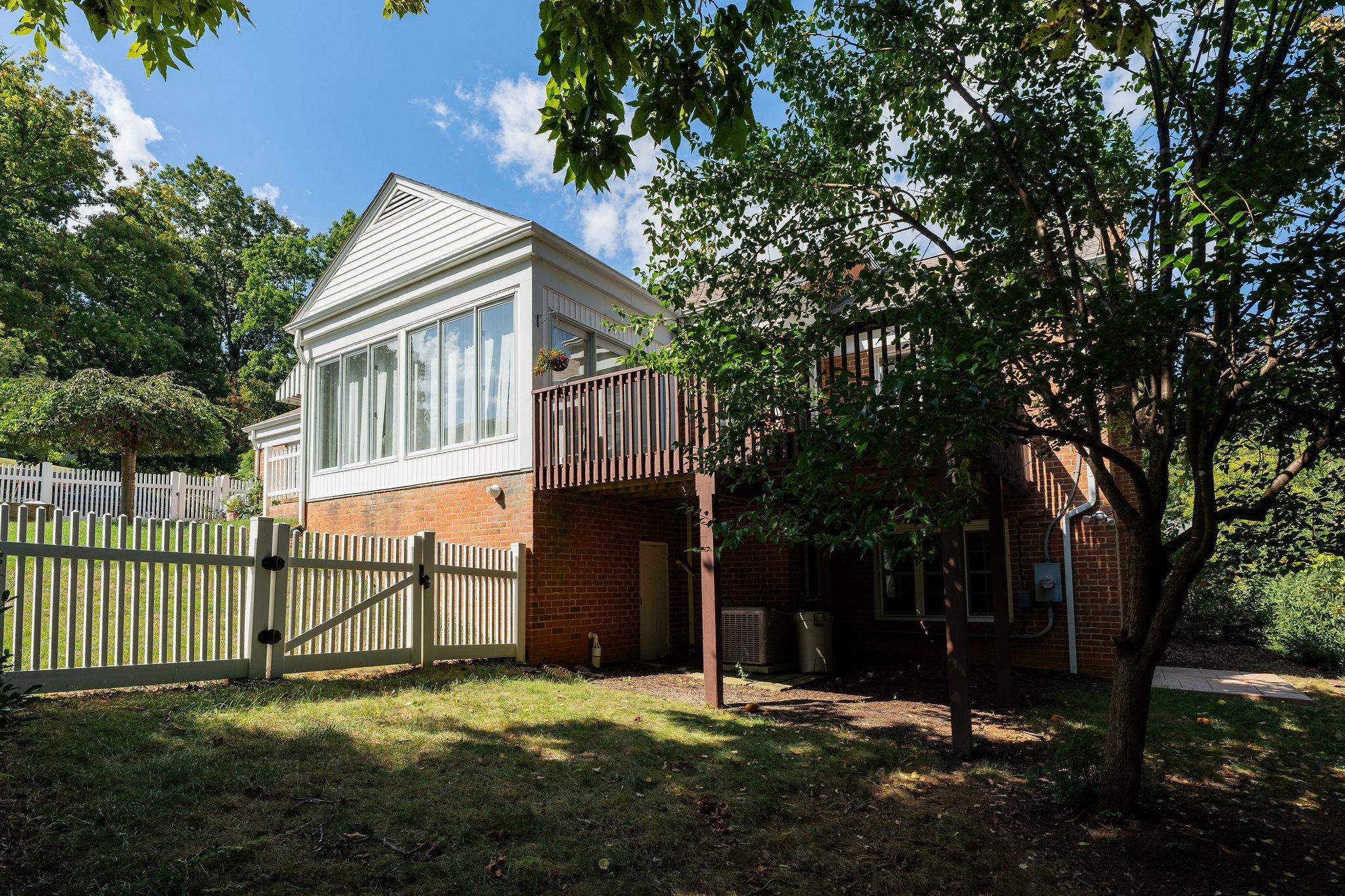 105 WOODLAND DR, STAUNTON, Virginia 24401, 3 Bedrooms Bedrooms, ,2 BathroomsBathrooms,Residential,105 WOODLAND DR,681930 MLS # 681930 105 WOODLAND DR, STAUNTON, Virginia 24401, 3 Bedrooms Bedrooms, ,2 BathroomsBathrooms,Residential,105 WOODLAND DR,681930 MLS # 681930