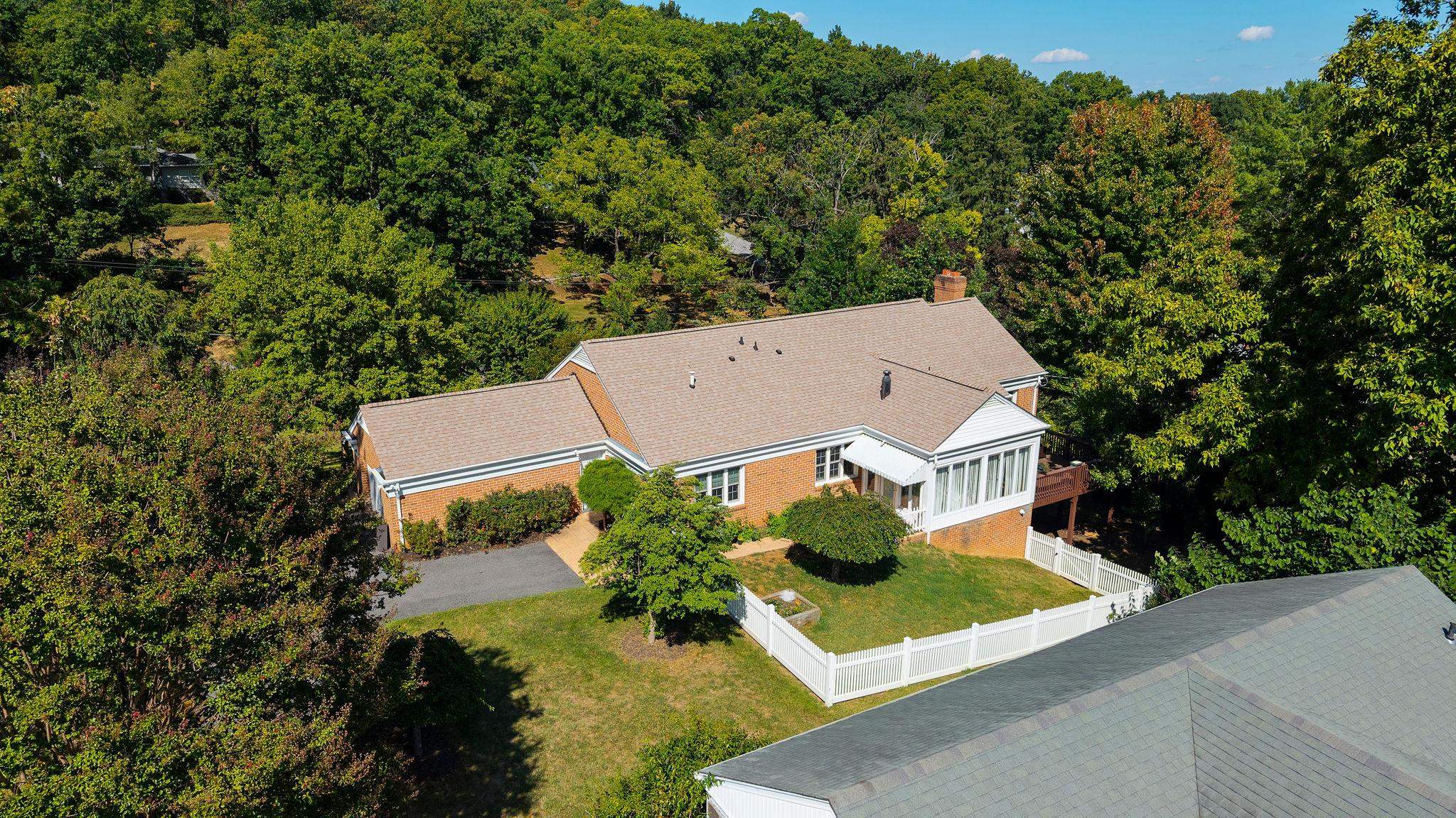 105 WOODLAND DR, STAUNTON, Virginia 24401, 3 Bedrooms Bedrooms, ,2 BathroomsBathrooms,Residential,105 WOODLAND DR,681930 MLS # 681930 105 WOODLAND DR, STAUNTON, Virginia 24401, 3 Bedrooms Bedrooms, ,2 BathroomsBathrooms,Residential,105 WOODLAND DR,681930 MLS # 681930