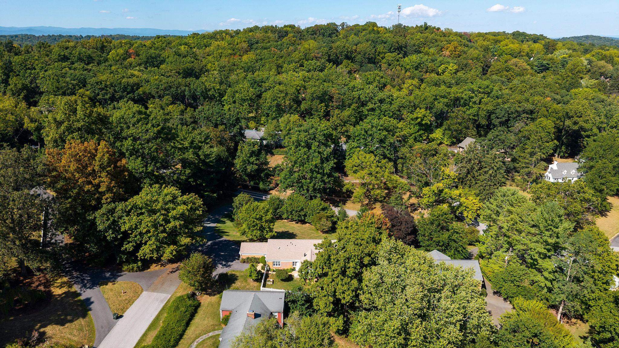 105 WOODLAND DR, STAUNTON, Virginia 24401, 3 Bedrooms Bedrooms, ,2 BathroomsBathrooms,Residential,105 WOODLAND DR,681930 MLS # 681930 105 WOODLAND DR, STAUNTON, Virginia 24401, 3 Bedrooms Bedrooms, ,2 BathroomsBathrooms,Residential,105 WOODLAND DR,681930 MLS # 681930