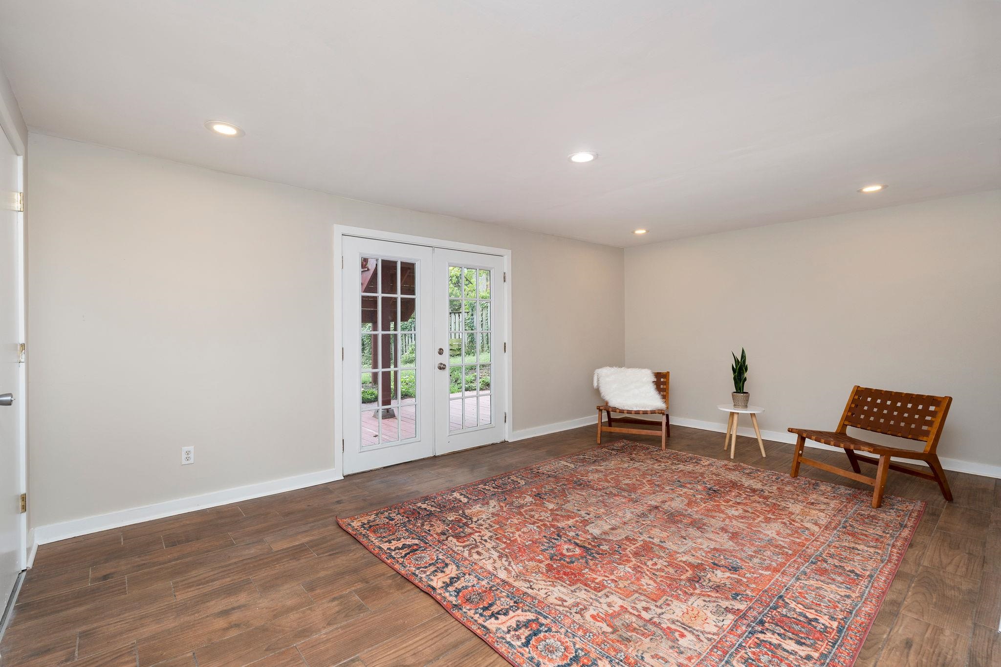 924 WASHINGTON AVE, WAYNESBORO, Virginia 22980, 4 Bedrooms Bedrooms, ,2 BathroomsBathrooms,Residential,924 WASHINGTON AVE,681931 MLS # 681931