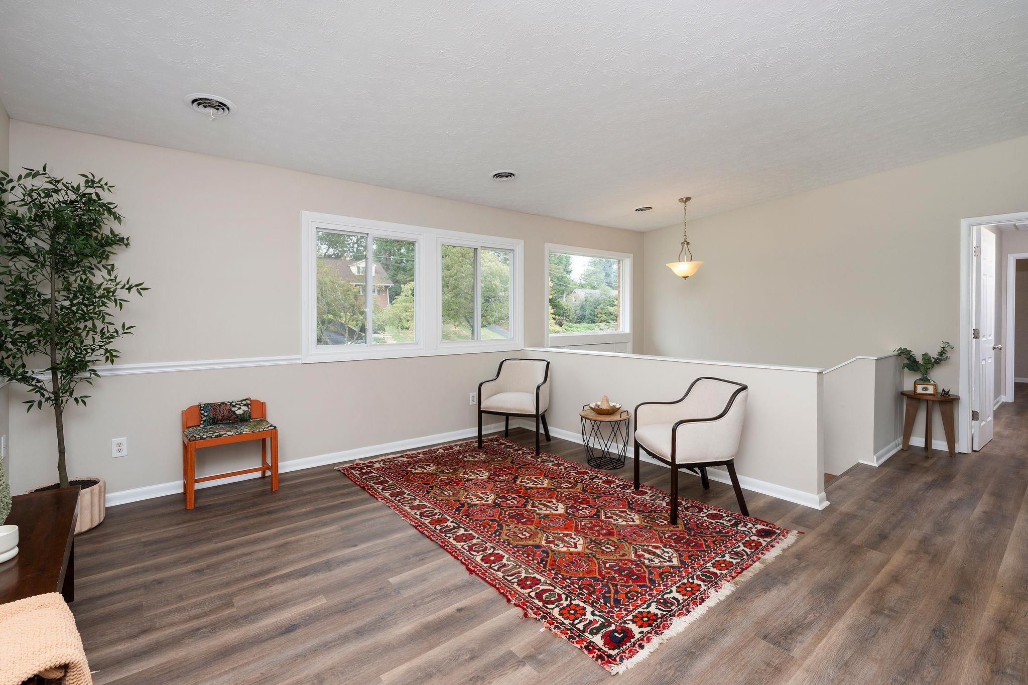924 WASHINGTON AVE, WAYNESBORO, Virginia 22980, 4 Bedrooms Bedrooms, ,2 BathroomsBathrooms,Residential,924 WASHINGTON AVE,681931 MLS # 681931