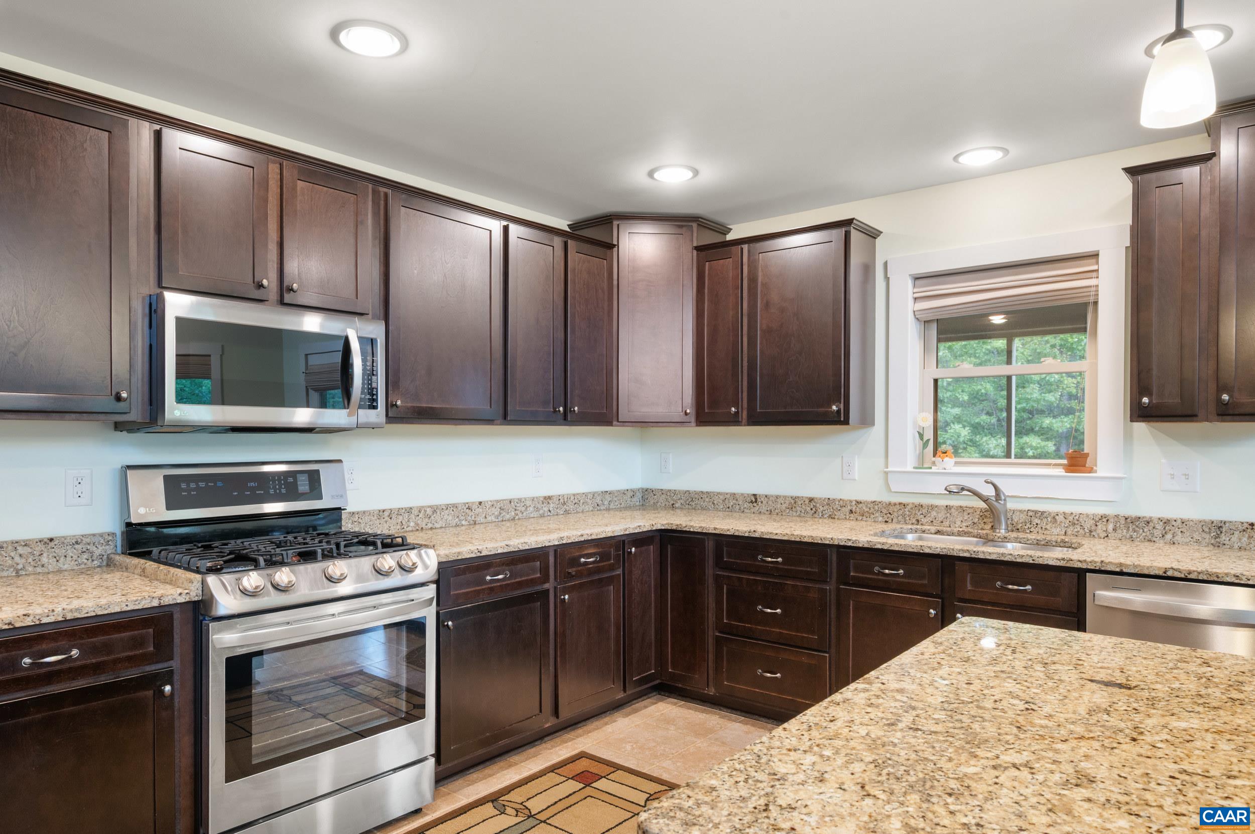 3999 SHORES RD, PALMYRA, Virginia 22963, 2 Bedrooms Bedrooms, ,3 BathroomsBathrooms,Residential,3999 SHORES RD,681934 MLS # 681934 3999 SHORES RD, PALMYRA, Virginia 22963, 2 Bedrooms Bedrooms, ,3 BathroomsBathrooms,Residential,3999 SHORES RD,681934 MLS # 681934