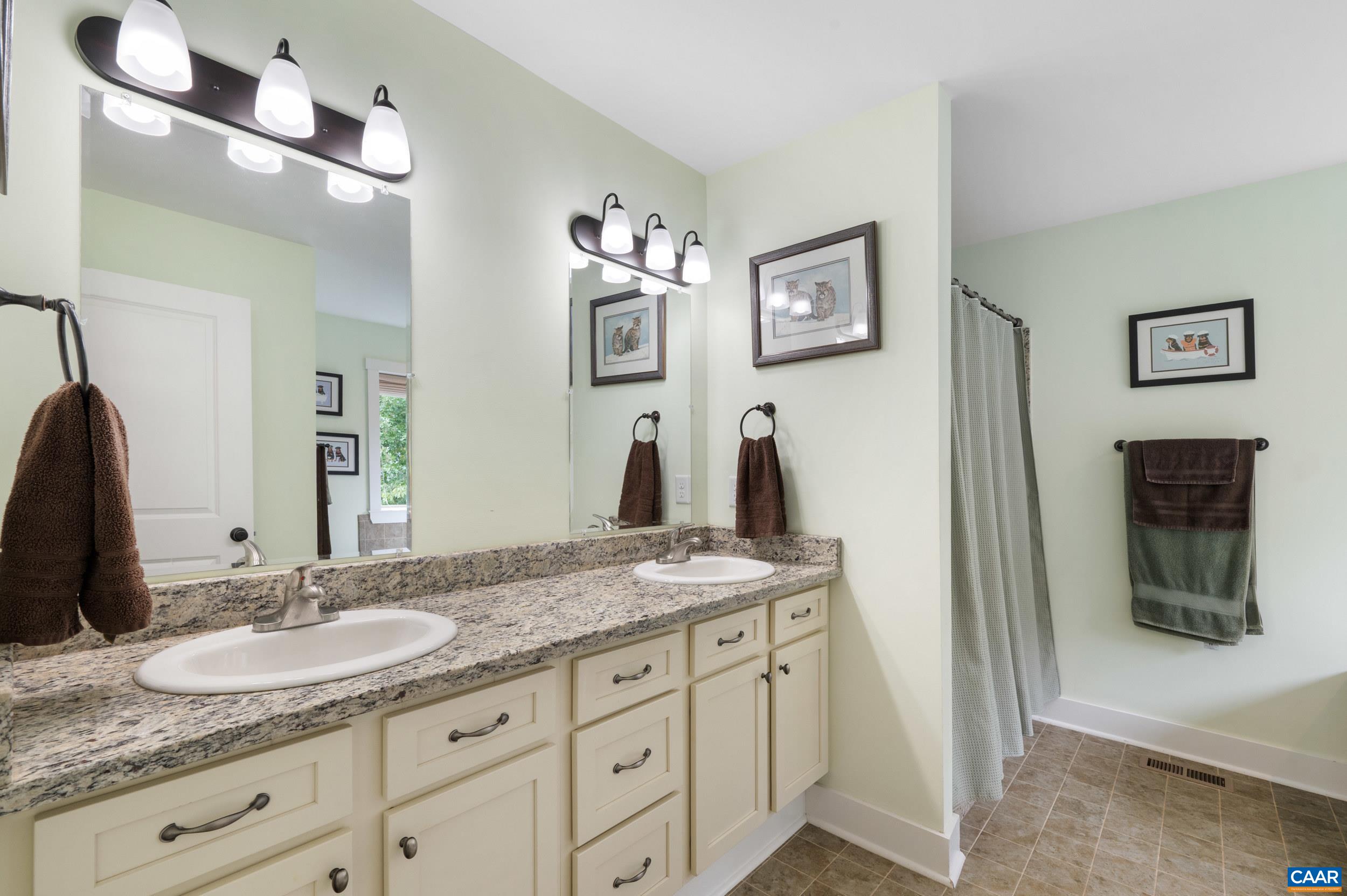 3999 SHORES RD, PALMYRA, Virginia 22963, 2 Bedrooms Bedrooms, ,3 BathroomsBathrooms,Residential,3999 SHORES RD,681934 MLS # 681934 3999 SHORES RD, PALMYRA, Virginia 22963, 2 Bedrooms Bedrooms, ,3 BathroomsBathrooms,Residential,3999 SHORES RD,681934 MLS # 681934