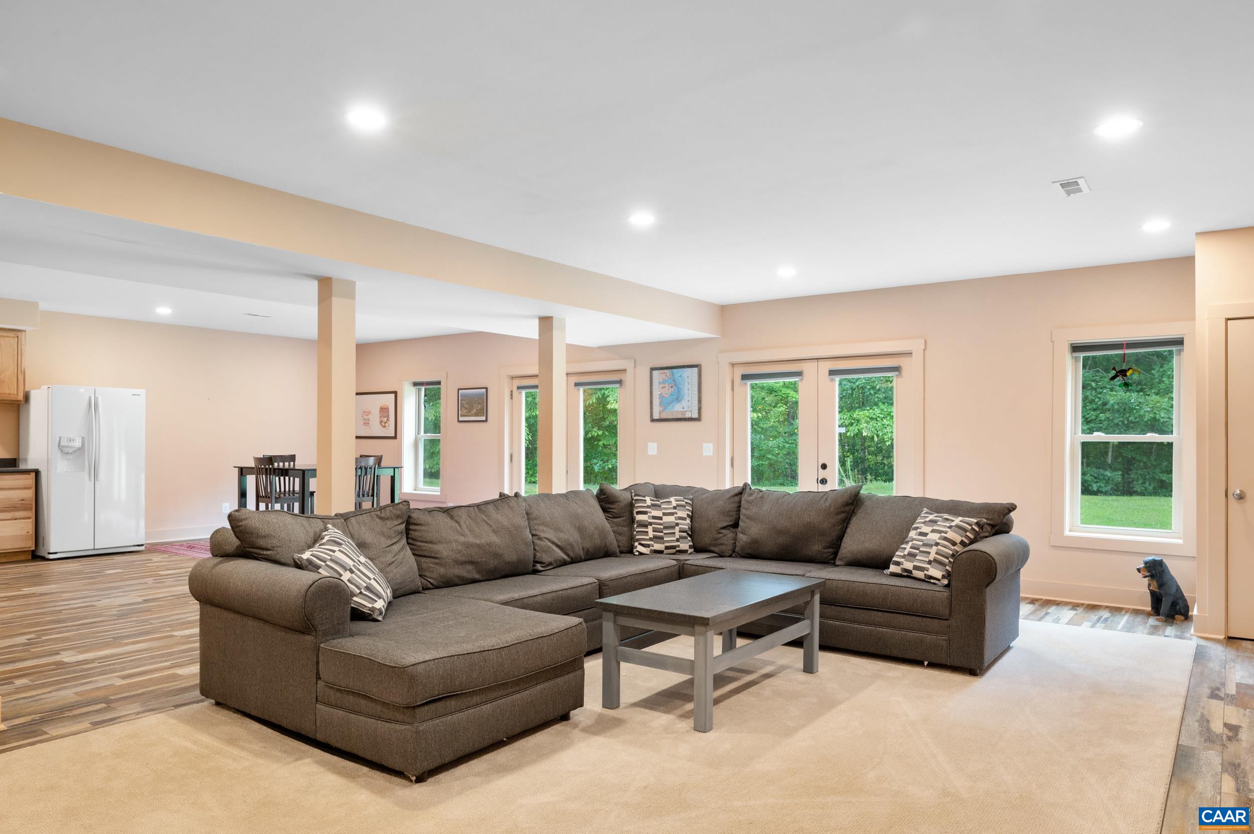 3999 SHORES RD, PALMYRA, Virginia 22963, 2 Bedrooms Bedrooms, ,3 BathroomsBathrooms,Residential,3999 SHORES RD,681934 MLS # 681934 3999 SHORES RD, PALMYRA, Virginia 22963, 2 Bedrooms Bedrooms, ,3 BathroomsBathrooms,Residential,3999 SHORES RD,681934 MLS # 681934