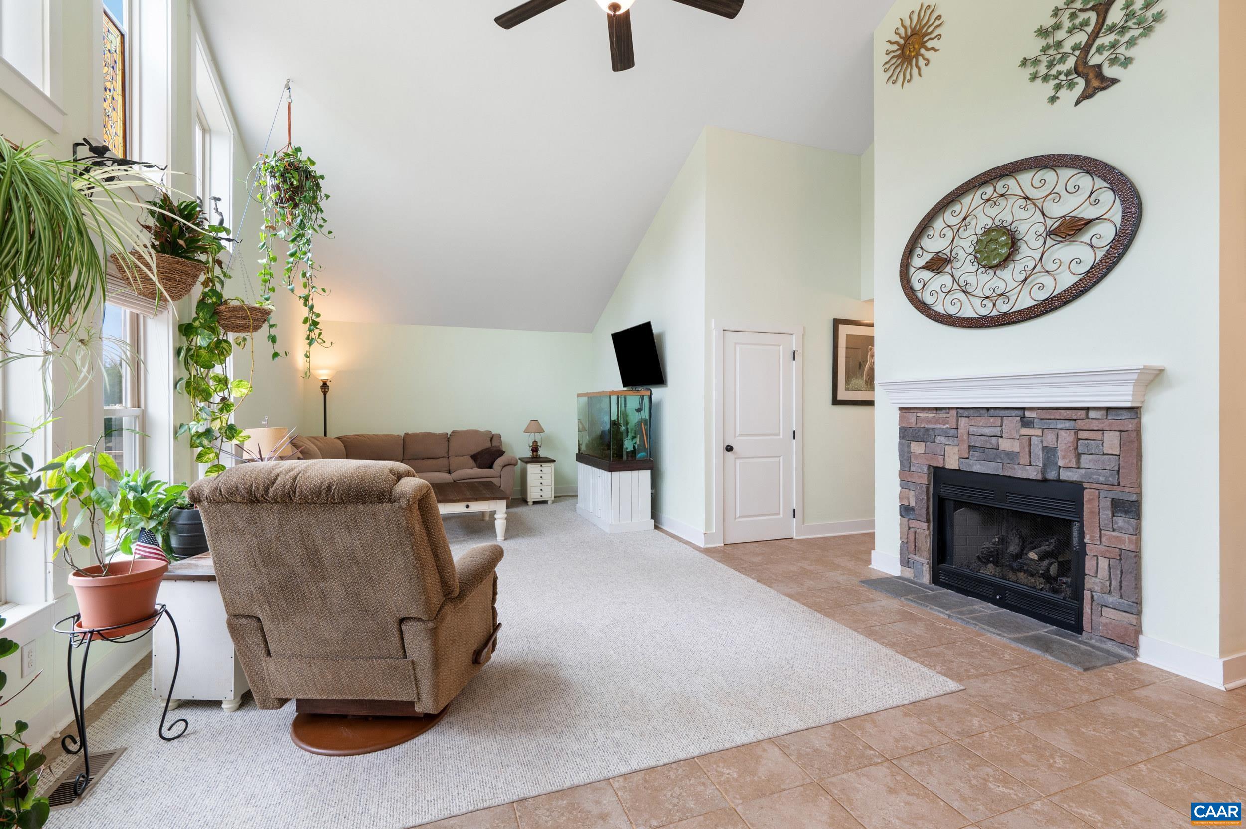 3999 SHORES RD, PALMYRA, Virginia 22963, 2 Bedrooms Bedrooms, ,3 BathroomsBathrooms,Residential,3999 SHORES RD,681934 MLS # 681934 3999 SHORES RD, PALMYRA, Virginia 22963, 2 Bedrooms Bedrooms, ,3 BathroomsBathrooms,Residential,3999 SHORES RD,681934 MLS # 681934