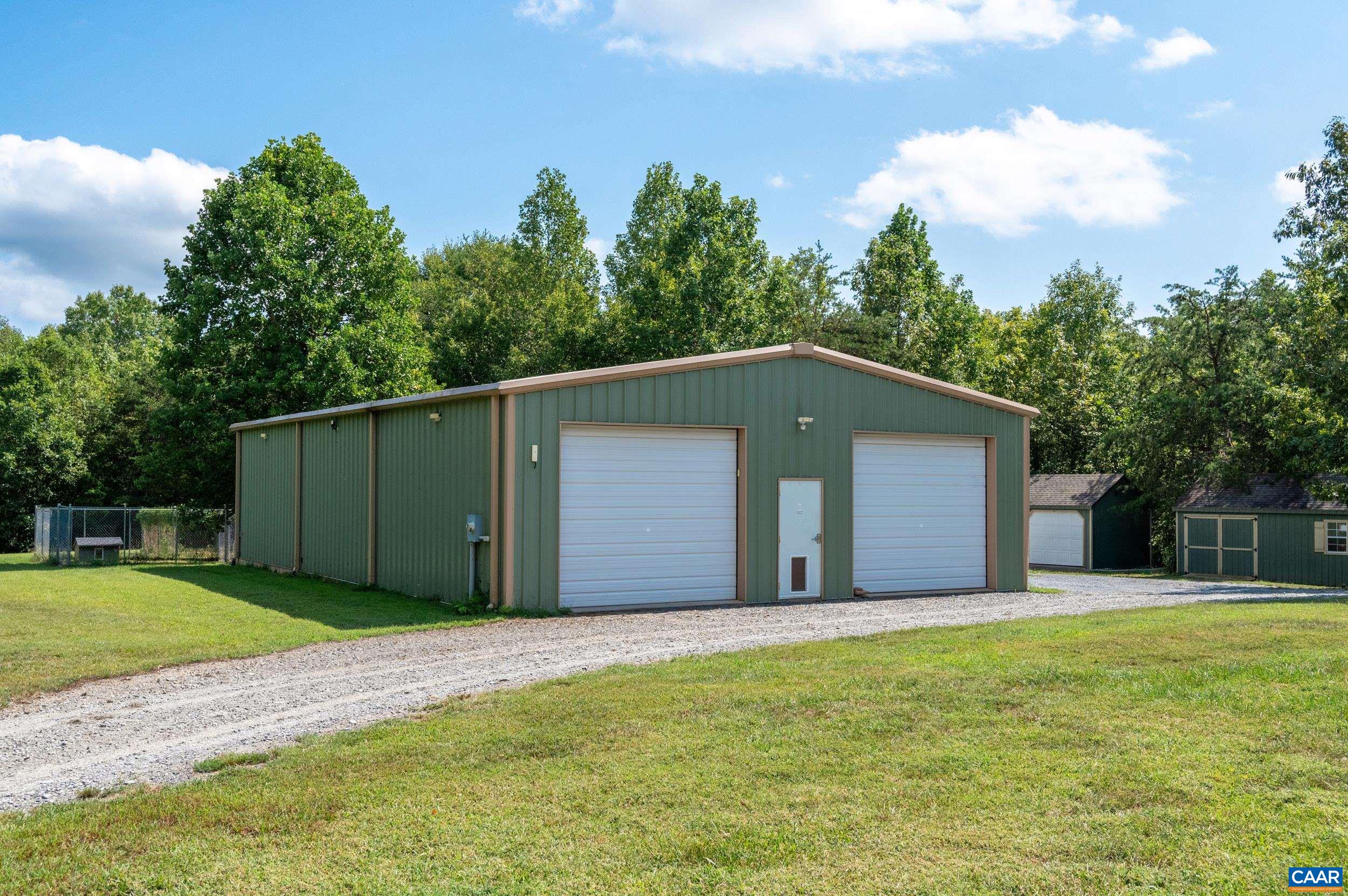3999 SHORES RD, PALMYRA, Virginia 22963, 2 Bedrooms Bedrooms, ,3 BathroomsBathrooms,Residential,3999 SHORES RD,681934 MLS # 681934 3999 SHORES RD, PALMYRA, Virginia 22963, 2 Bedrooms Bedrooms, ,3 BathroomsBathrooms,Residential,3999 SHORES RD,681934 MLS # 681934