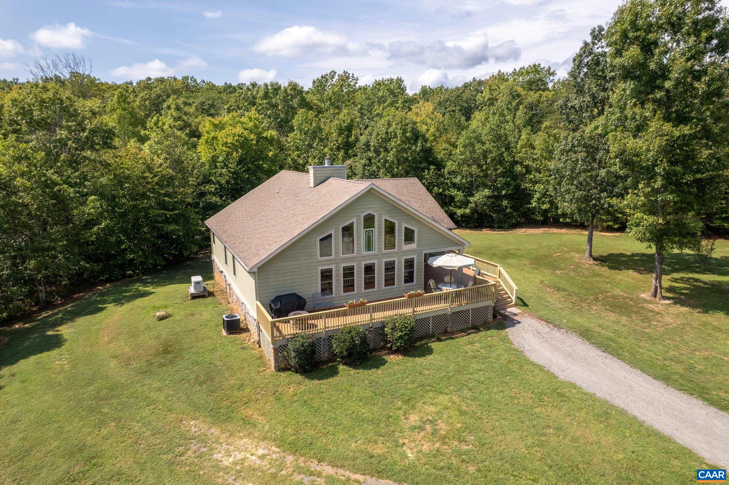3999 SHORES RD, PALMYRA, Virginia 22963, 2 Bedrooms Bedrooms, ,3 BathroomsBathrooms,Residential,3999 SHORES RD,681934 MLS # 681934 3999 SHORES RD, PALMYRA, Virginia 22963, 2 Bedrooms Bedrooms, ,3 BathroomsBathrooms,Residential,3999 SHORES RD,681934 MLS # 681934