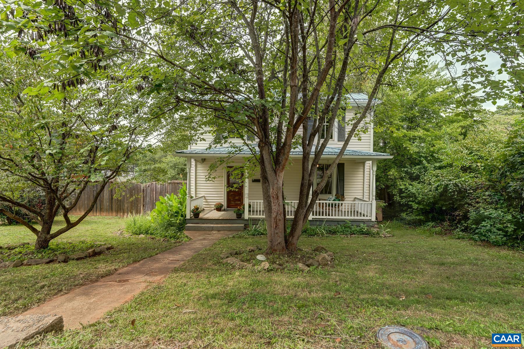 1411 BURGESS LN, CHARLOTTESVILLE, Virginia 22902, 2 Bedrooms Bedrooms, ,1 BathroomBathrooms,Residential,1411 BURGESS LN,681951 MLS # 681951