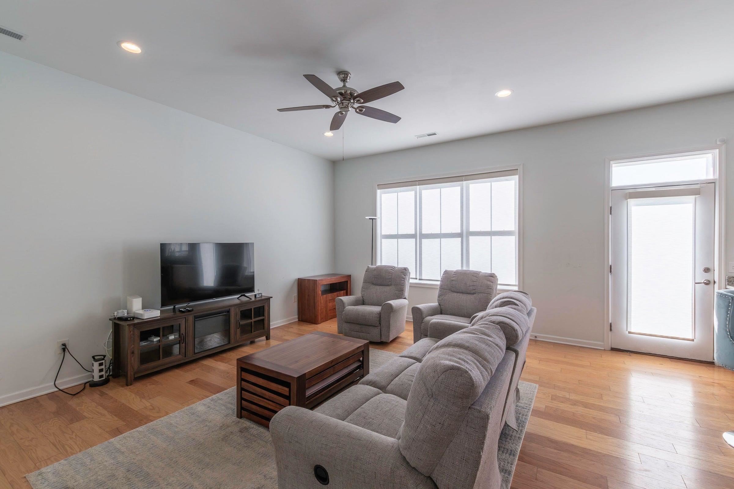 34 FLORENCE SARAH LN, LEXINGTON, Virginia 24450, 4 Bedrooms Bedrooms, ,4 BathroomsBathrooms,Residential,34 Florence Sarah Ln Lexington, VA 24450,34 FLORENCE SARAH LN,681952 MLS # 681952