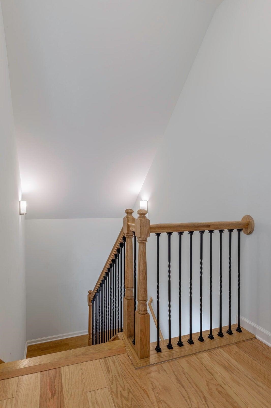 Upstairs hall landing!