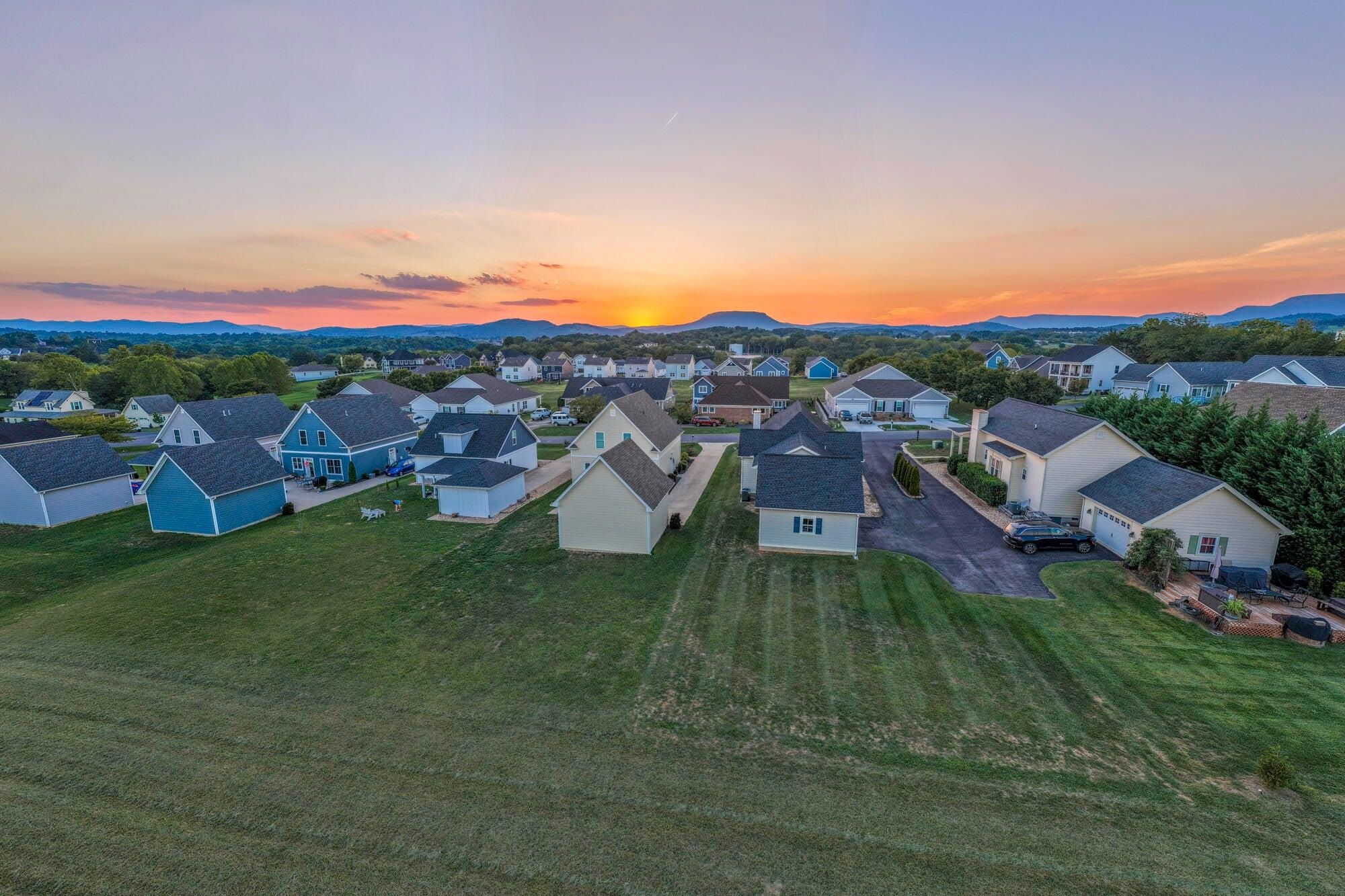 The home backs directly to The Ponds Greenspace, giving you the feeling of an expansive backyard without the upkeep.
