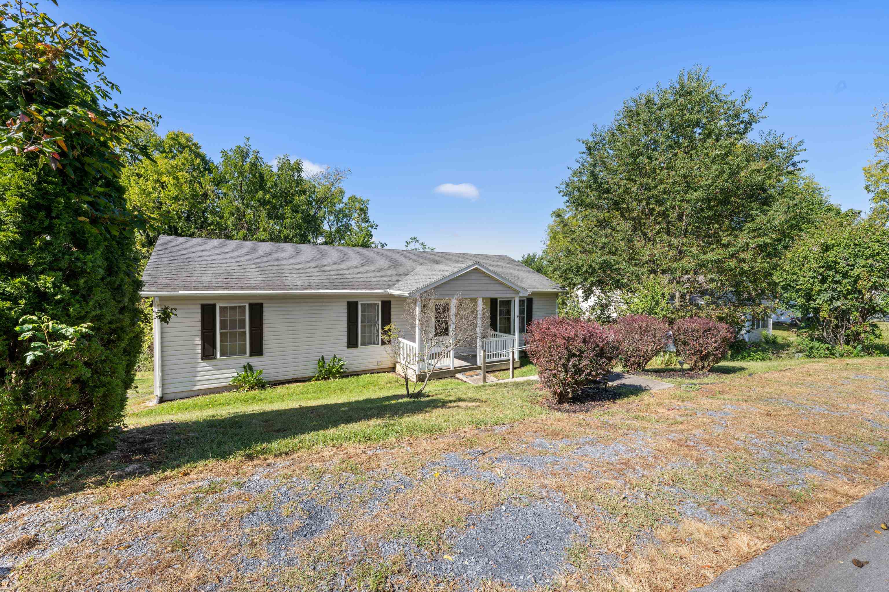36 ARLINGTON ST, STAUNTON, Virginia 24401, 3 Bedrooms Bedrooms, ,3 BathroomsBathrooms,Residential,36 ARLINGTON ST,681953 MLS # 681953 36 ARLINGTON ST, STAUNTON, Virginia 24401, 3 Bedrooms Bedrooms, ,3 BathroomsBathrooms,Residential,36 ARLINGTON ST,681953 MLS # 681953