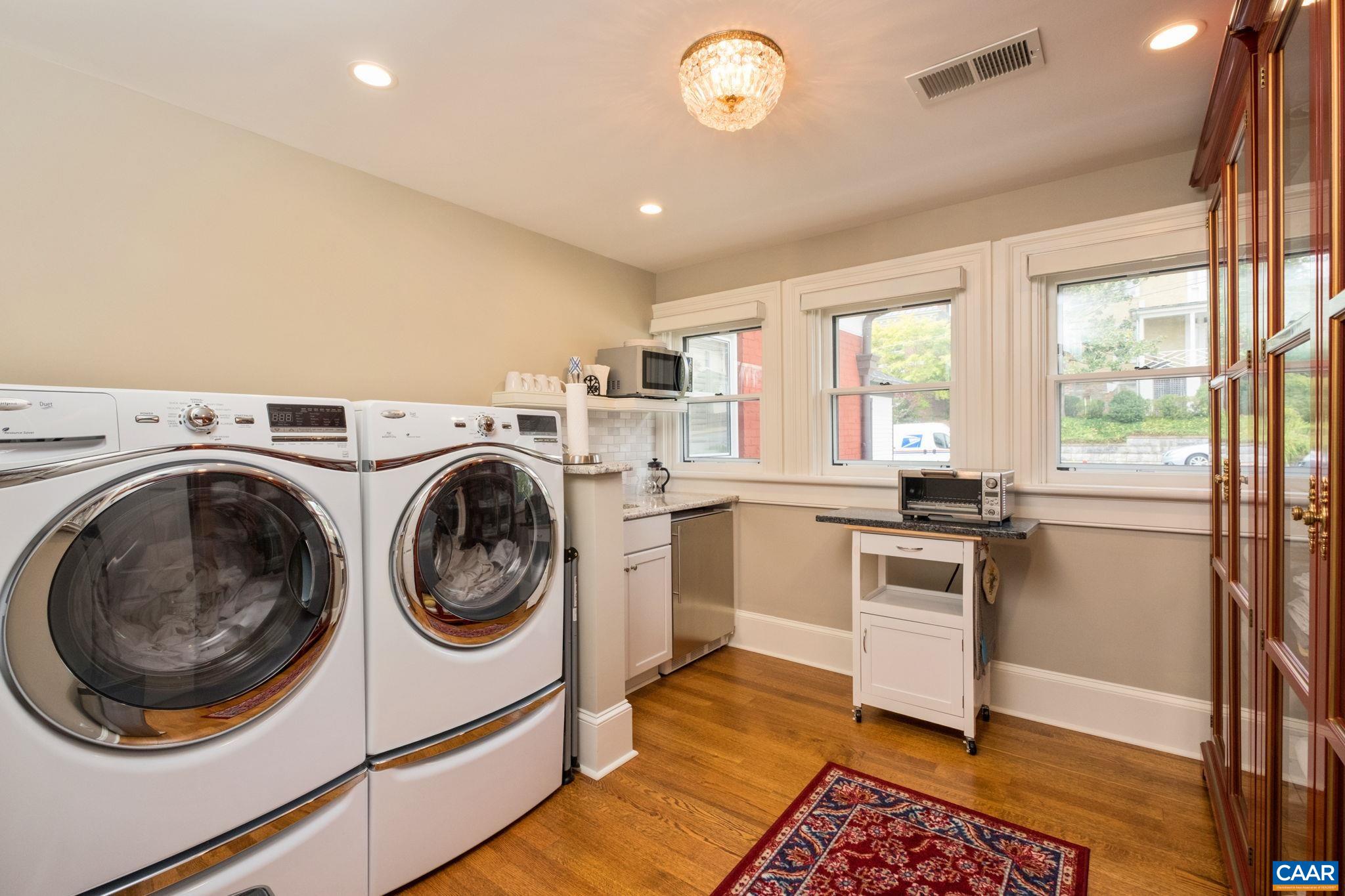 104 CHURCH ST, STAUNTON, Virginia 24401, 4 Bedrooms Bedrooms, ,3 BathroomsBathrooms,Residential,104 CHURCH ST,681962 MLS # 681962