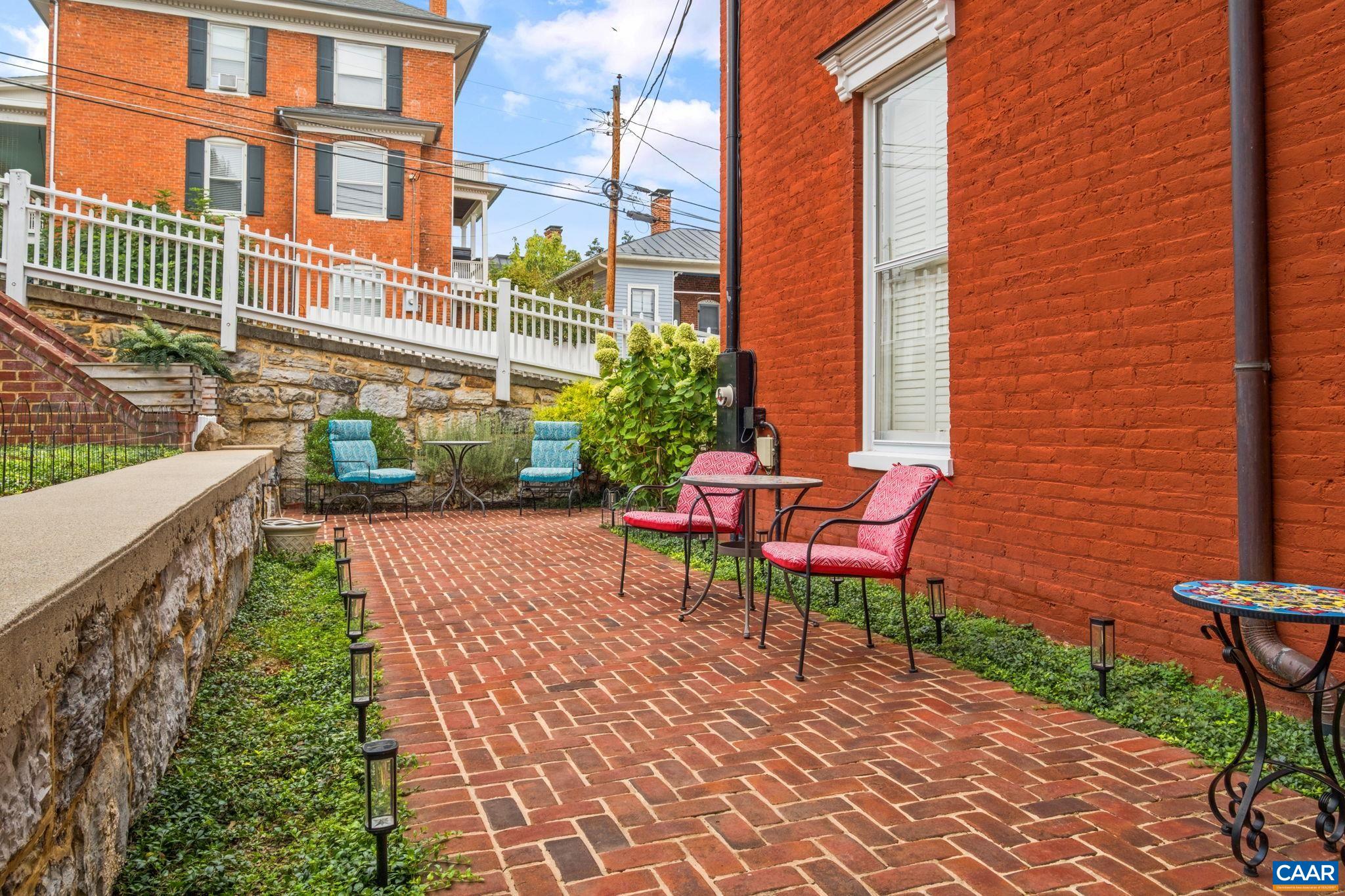 104 CHURCH ST, STAUNTON, Virginia 24401, 4 Bedrooms Bedrooms, ,3 BathroomsBathrooms,Residential,104 CHURCH ST,681962 MLS # 681962