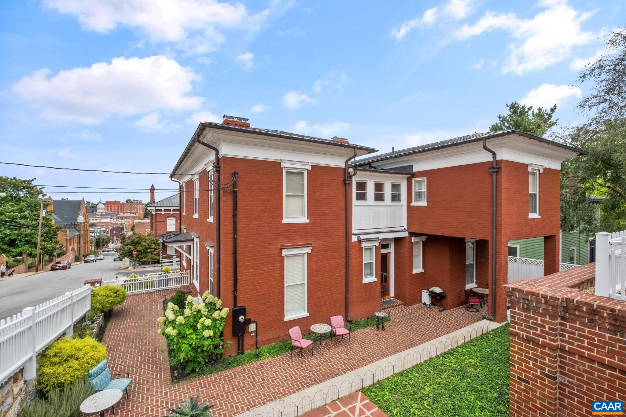 104 CHURCH ST, STAUNTON, Virginia 24401, 4 Bedrooms Bedrooms, ,3 BathroomsBathrooms,Residential,104 CHURCH ST,681962 MLS # 681962