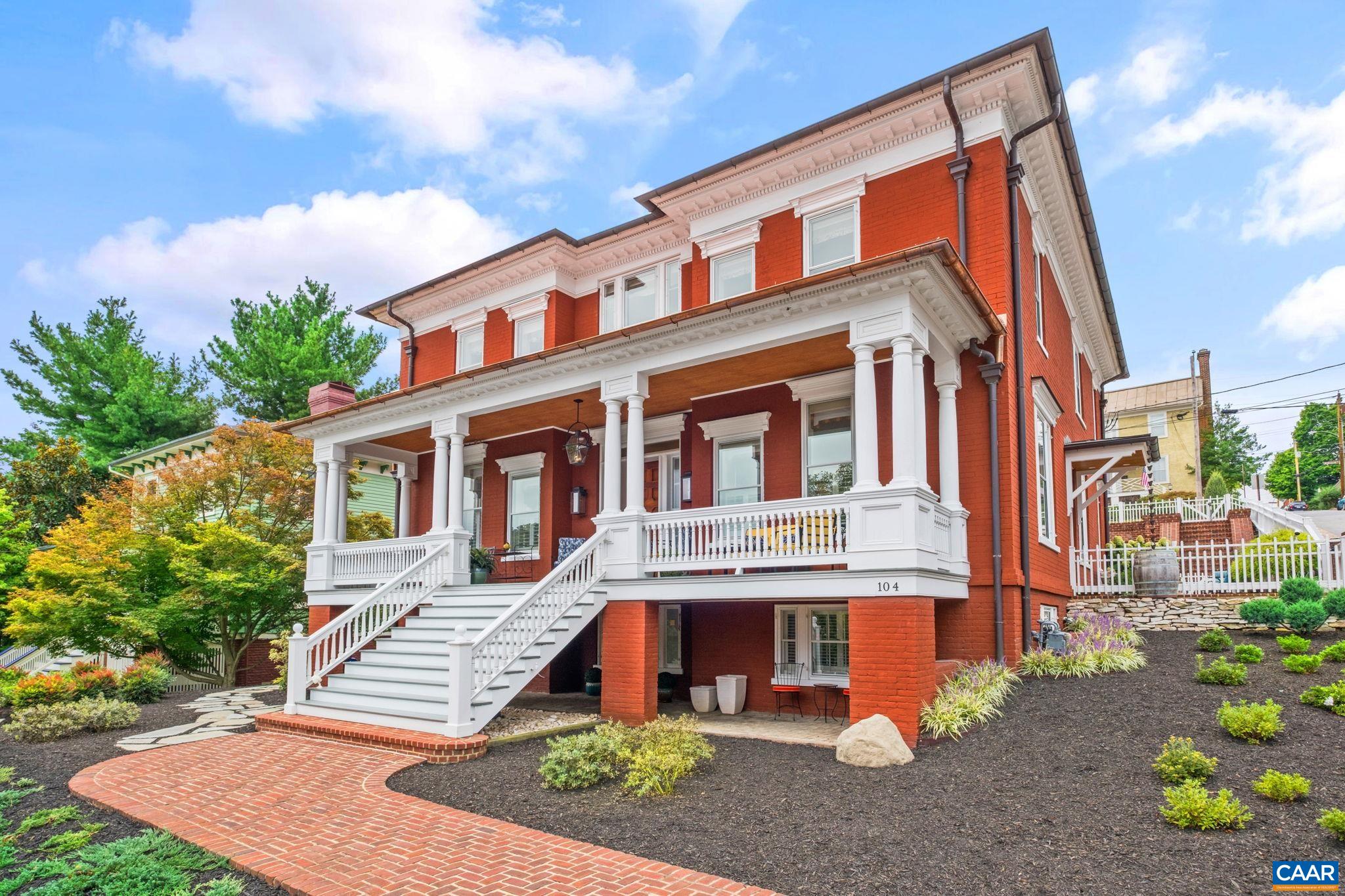 104 CHURCH ST, STAUNTON, Virginia 24401, 4 Bedrooms Bedrooms, ,3 BathroomsBathrooms,Residential,104 CHURCH ST,681962 MLS # 681962