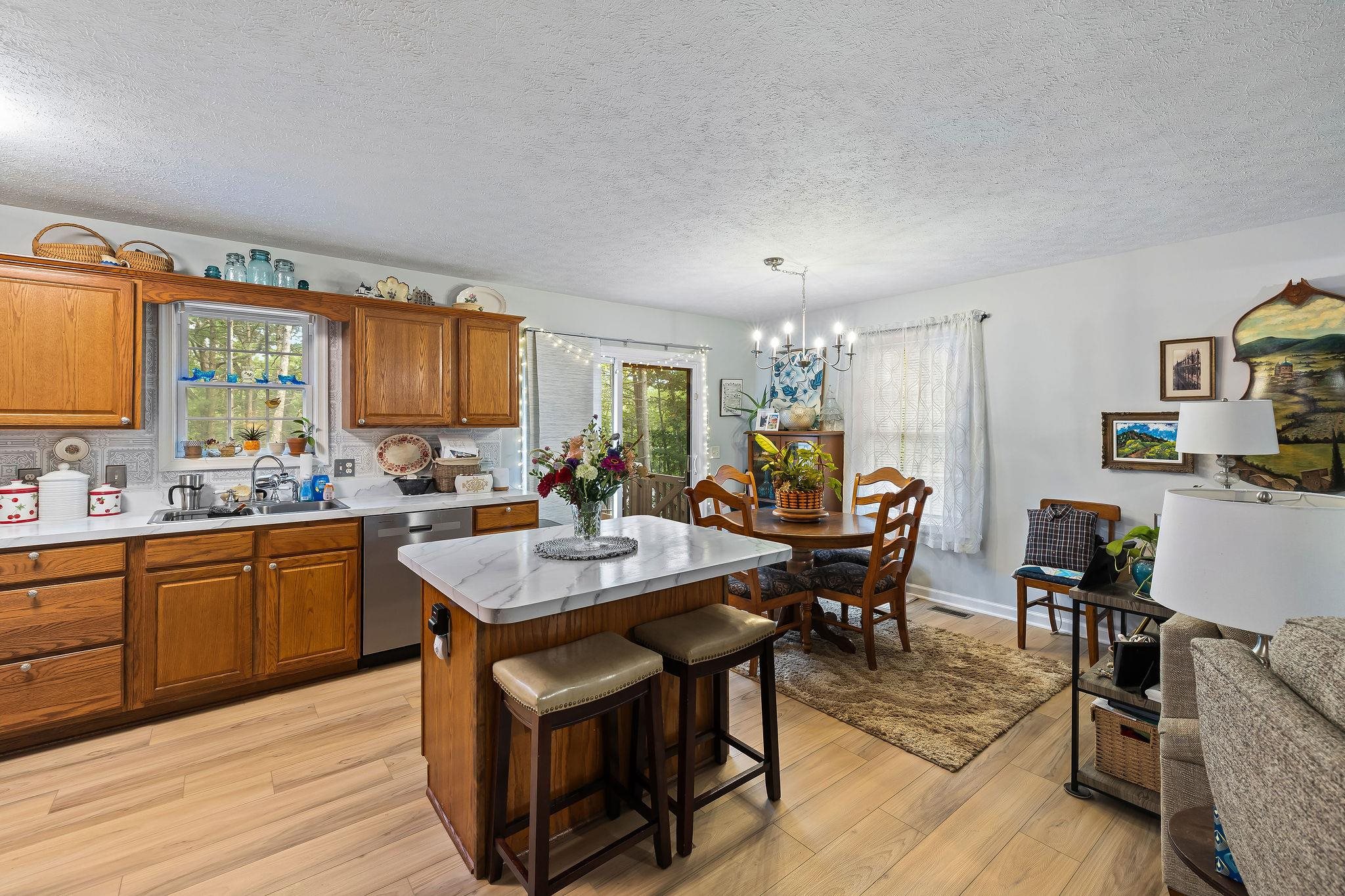 567 BASSWOOD LN, MOUNT JACKSON, Virginia 22842, 3 Bedrooms Bedrooms, ,2 BathroomsBathrooms,Residential,567 BASSWOOD LN,681976 MLS # 681976