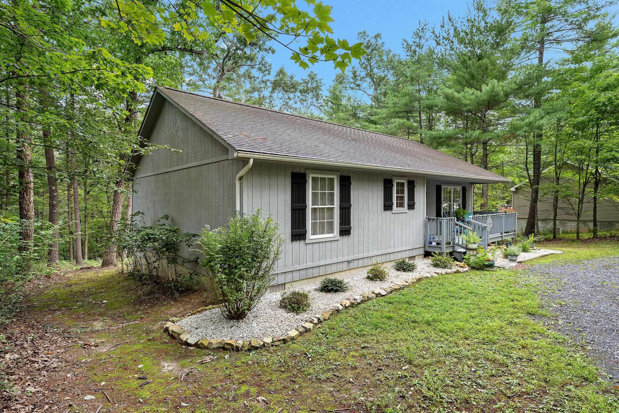 567 BASSWOOD LN, MOUNT JACKSON, Virginia 22842, 3 Bedrooms Bedrooms, ,2 BathroomsBathrooms,Residential,567 BASSWOOD LN,681976 MLS # 681976