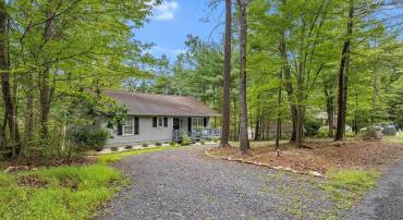 567 BASSWOOD LN, MOUNT JACKSON, Virginia 22842, 3 Bedrooms Bedrooms, ,2 BathroomsBathrooms,Residential,567 BASSWOOD LN,681976 MLS # 681976