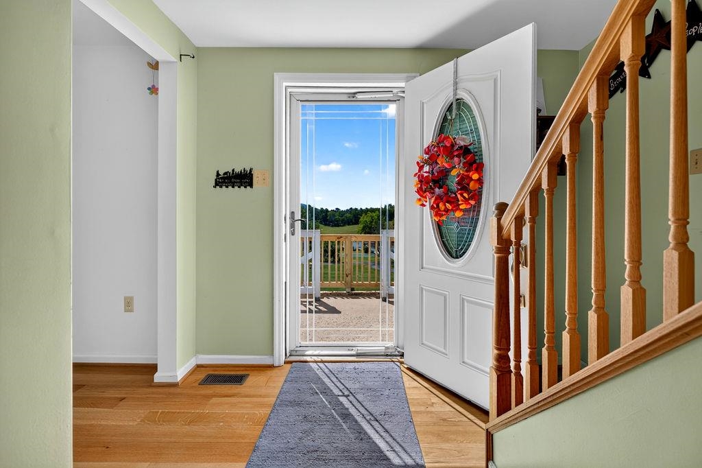 17 KILLDEER LN, STUARTS DRAFT, Virginia 24477, 3 Bedrooms Bedrooms, ,2 BathroomsBathrooms,Residential,17 KILLDEER LN,681983 MLS # 681983